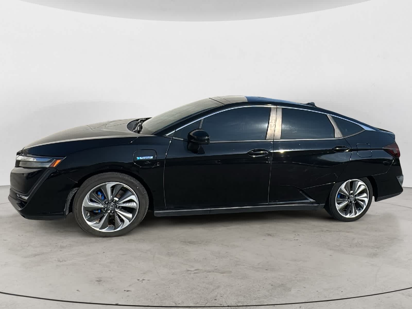 Thumbnail: 2018 Honda Clarity - 2