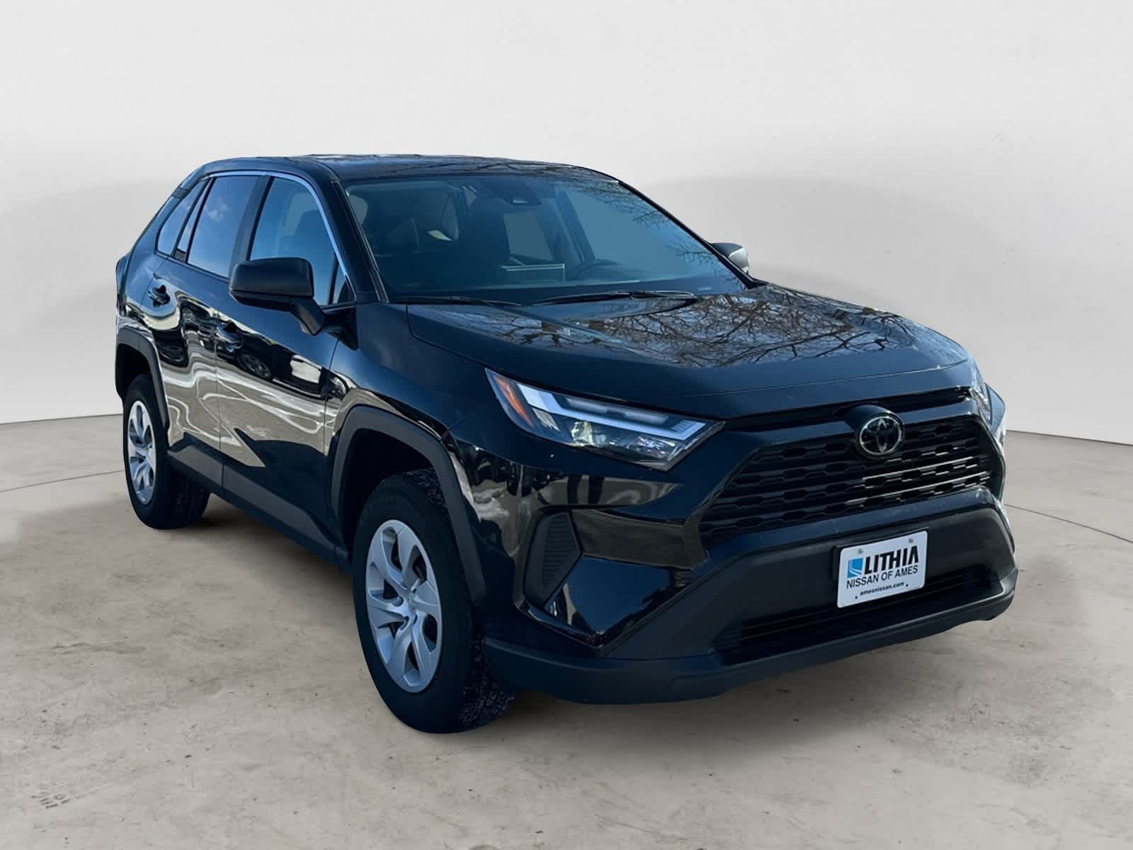 Thumbnail: 2024 Toyota RAV4 - 4