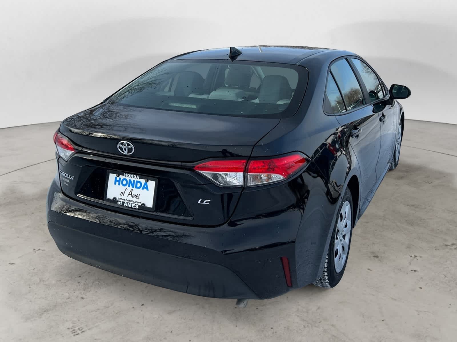 Thumbnail: 2023 Toyota Corolla - 4