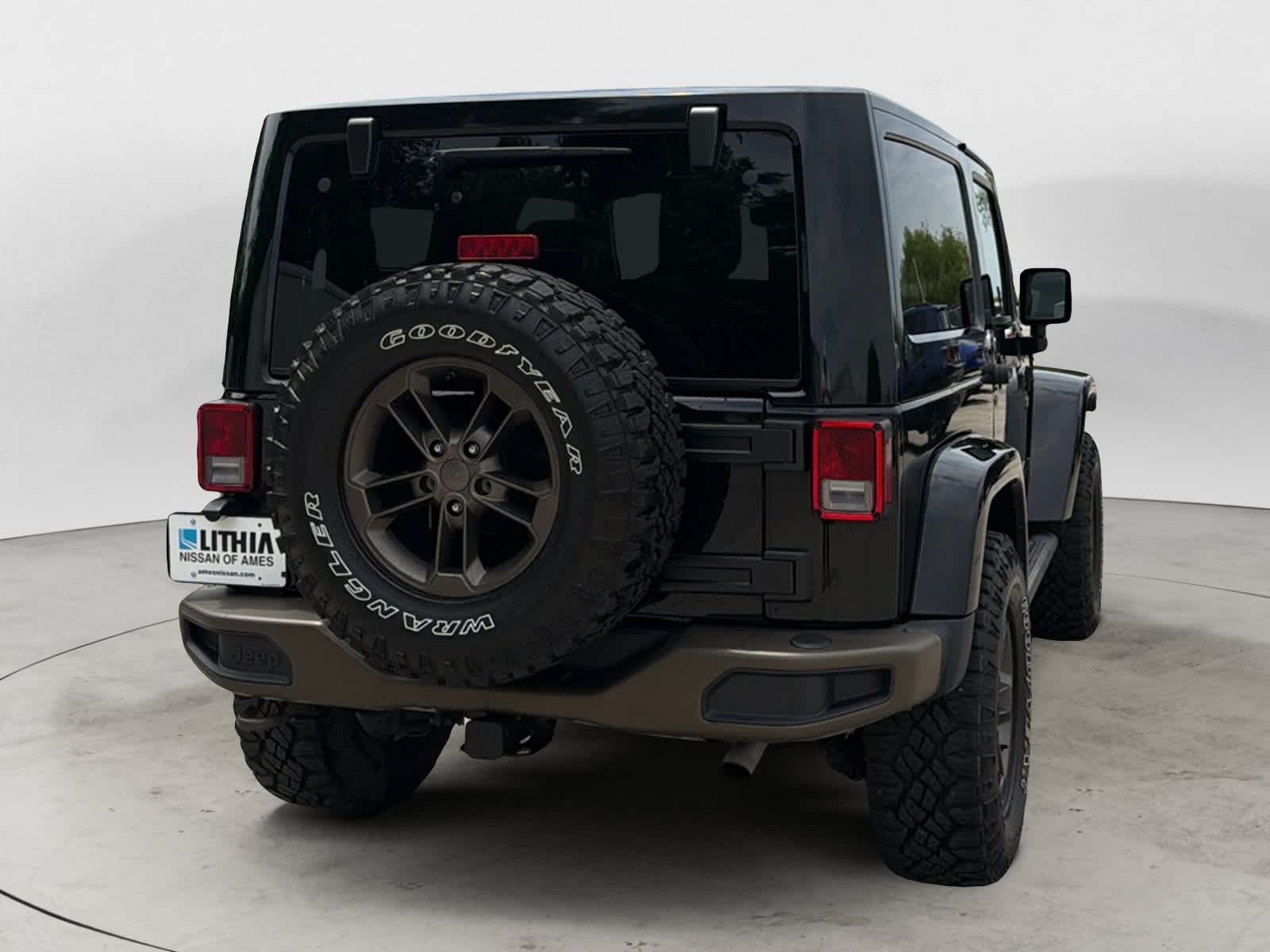 Thumbnail: 2016 Jeep Wrangler - 4