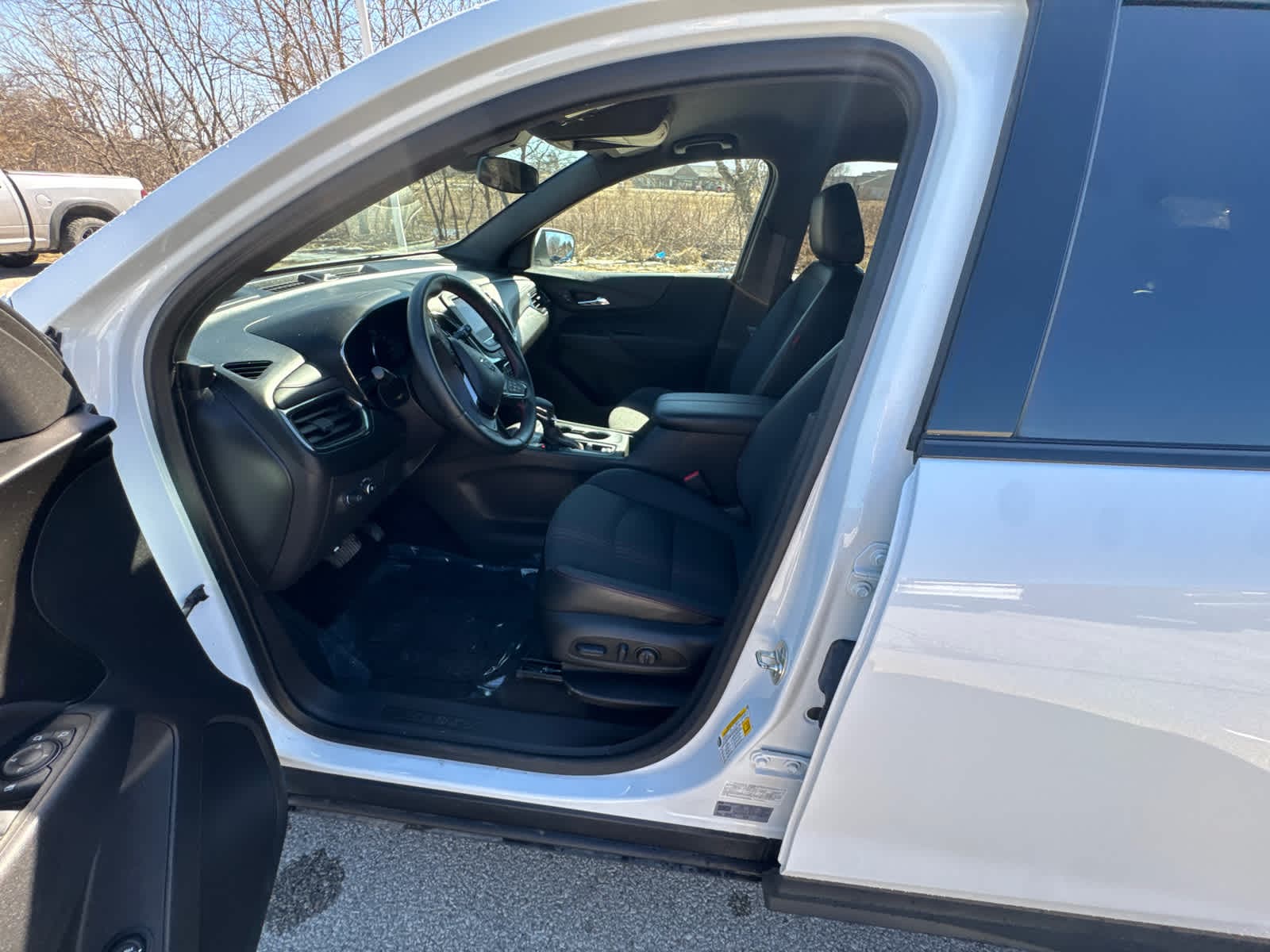 Thumbnail: 2024 Chevrolet Equinox - 16