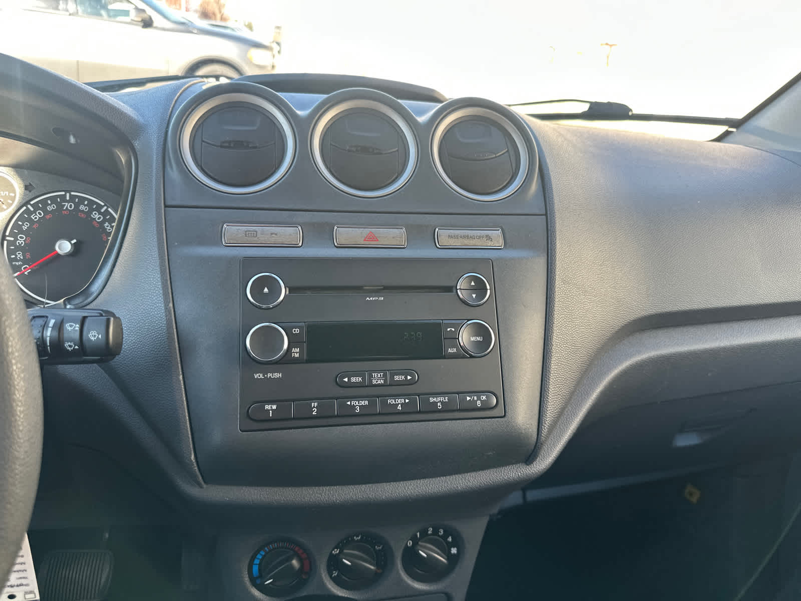 Thumbnail: 2013 Ford Transit Series - 25