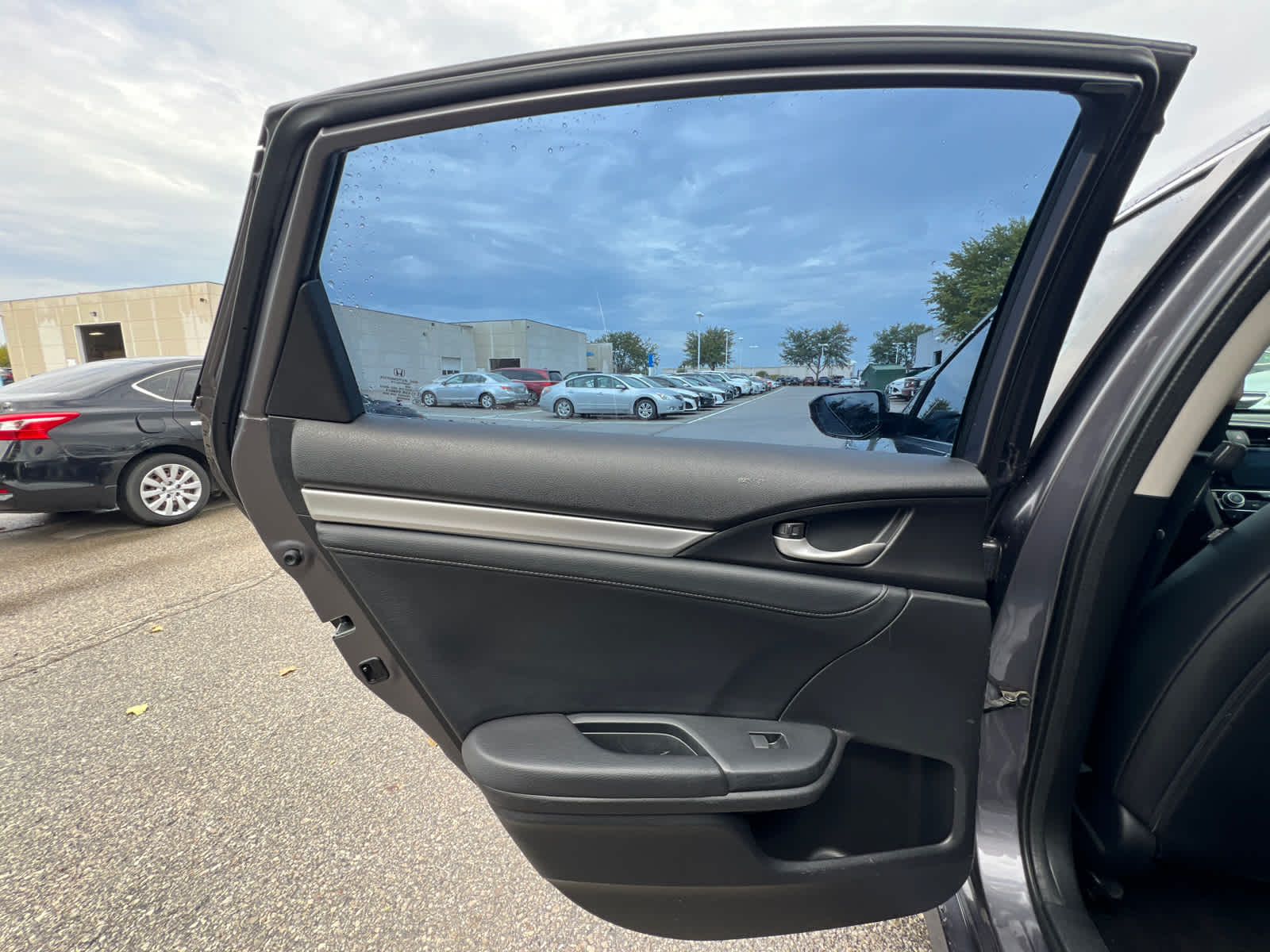 Thumbnail: 2016 Honda Civic - 11