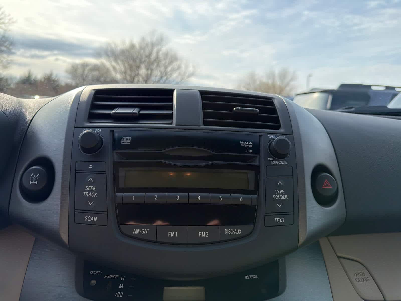 Thumbnail: 2009 Toyota RAV4 - 25