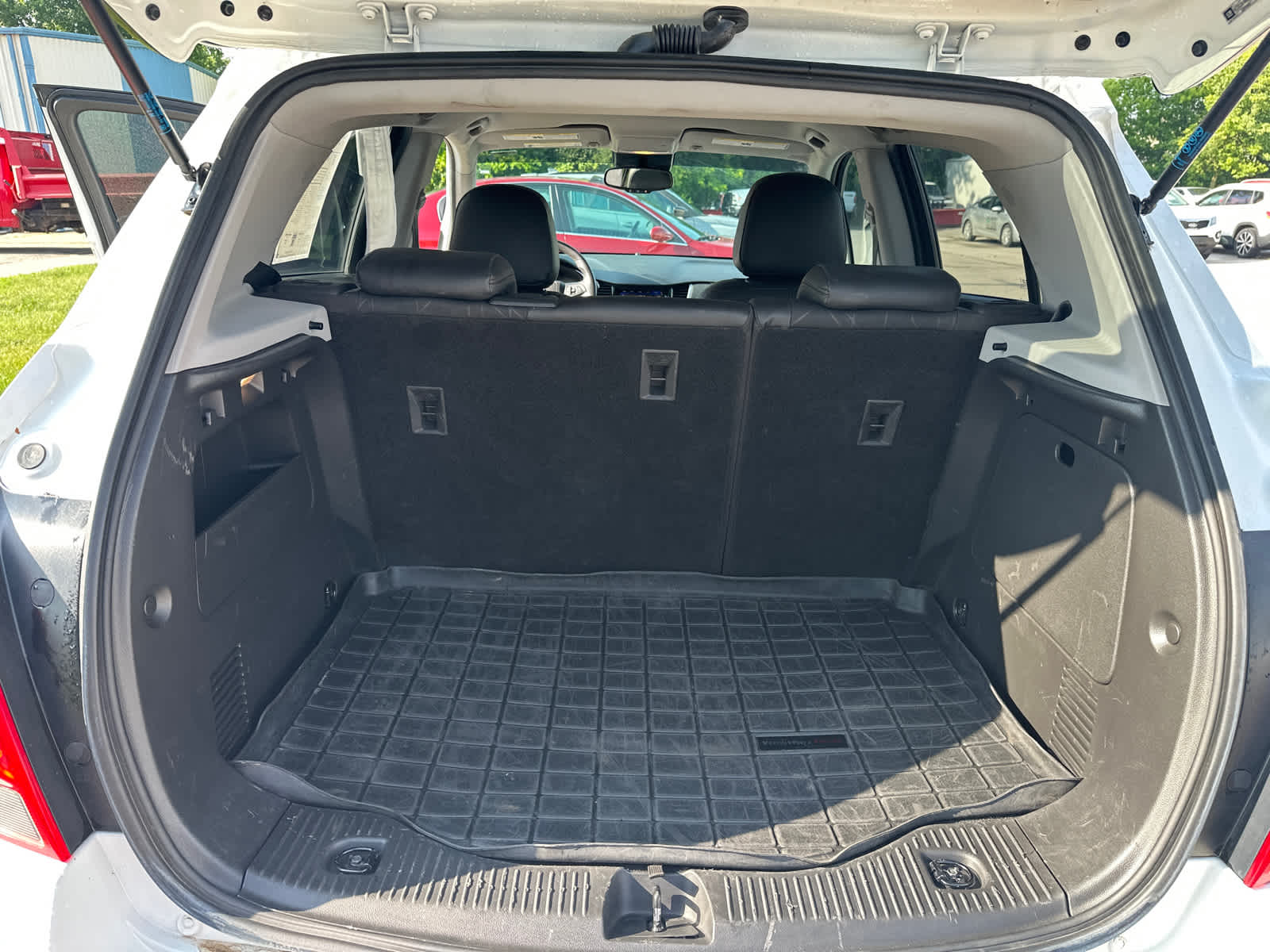 Thumbnail: 2021 Chevrolet Trax - 23