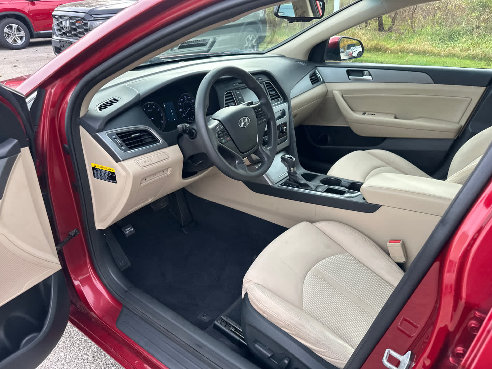 Thumbnail: 2015 Hyundai Sonata - 16