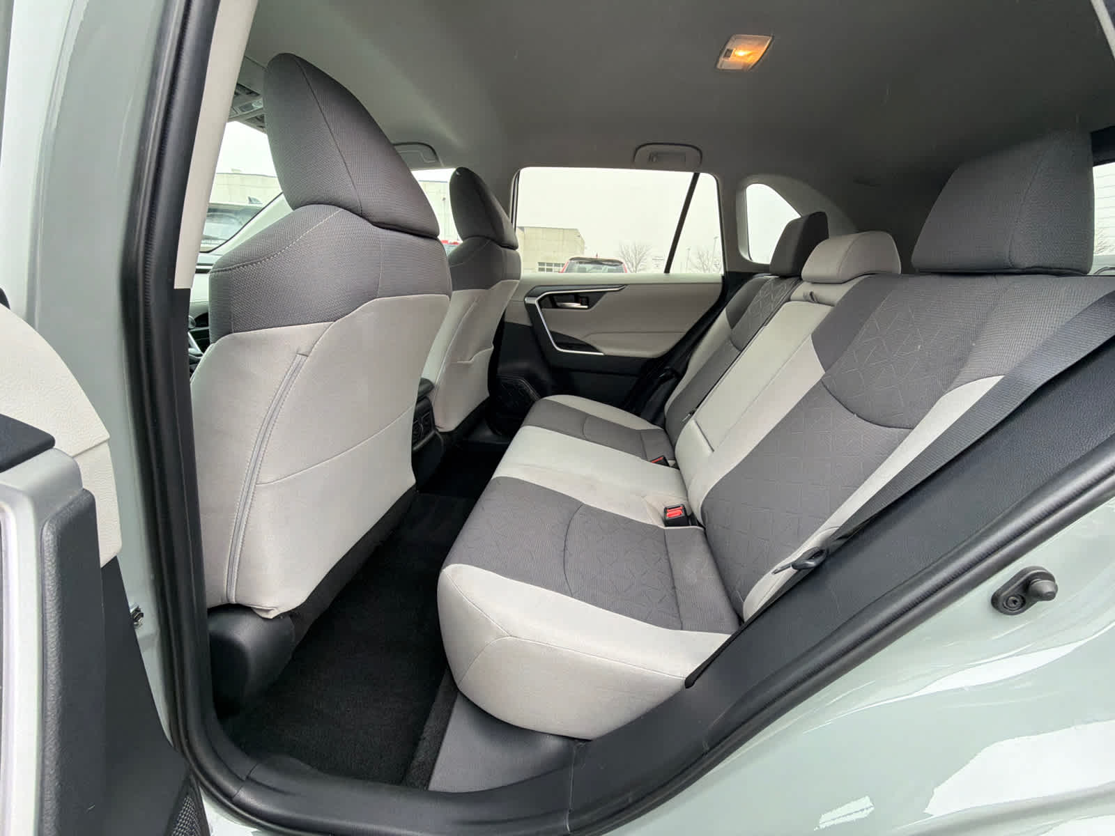 Thumbnail: 2021 Toyota RAV4 - 15