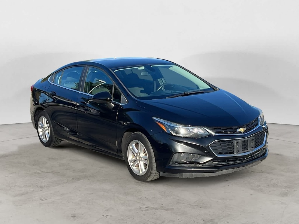 Used 2017 Chevrolet Cruze LT Sedan