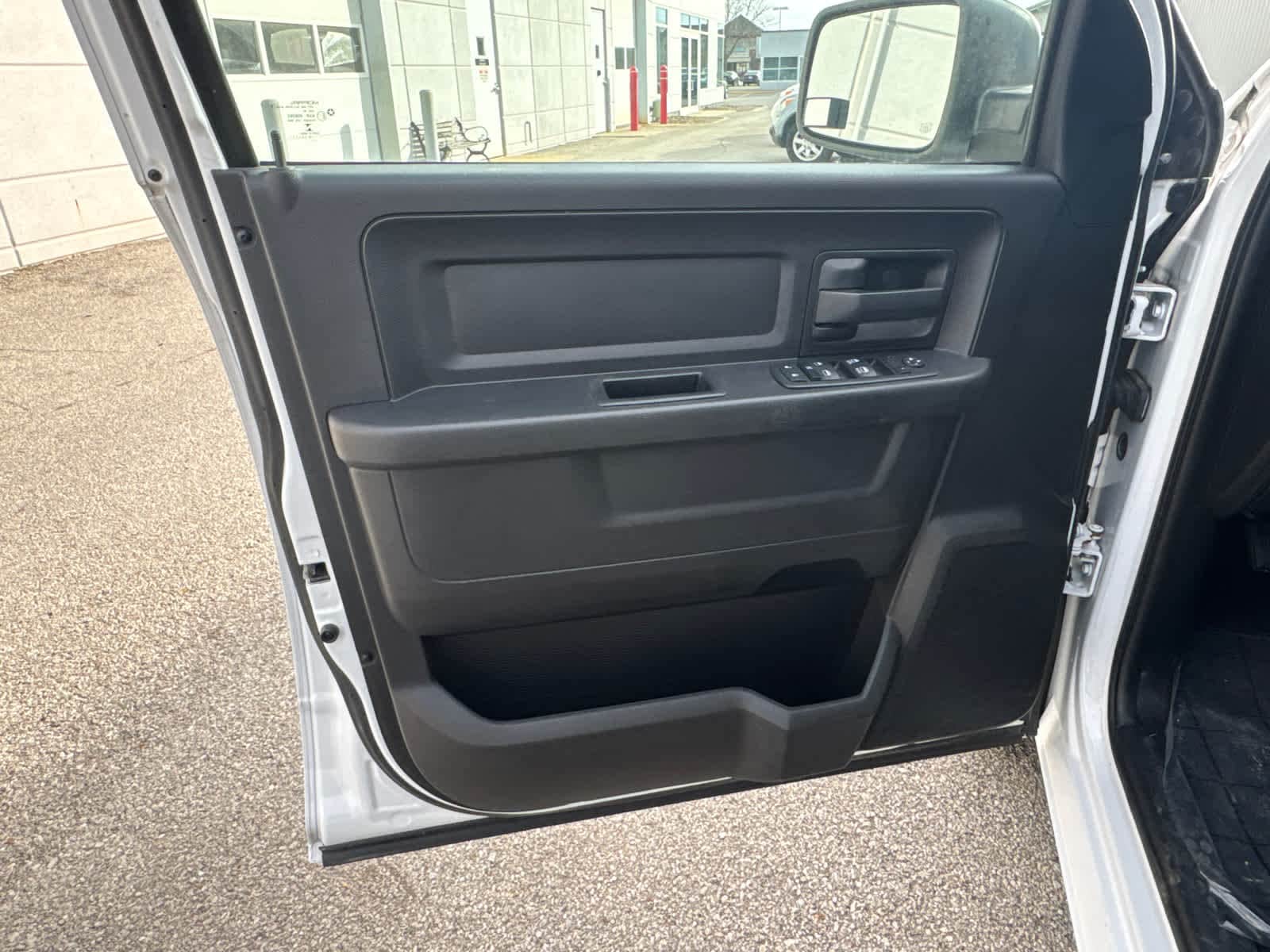 Thumbnail: 2014 RAM 1500 - 18