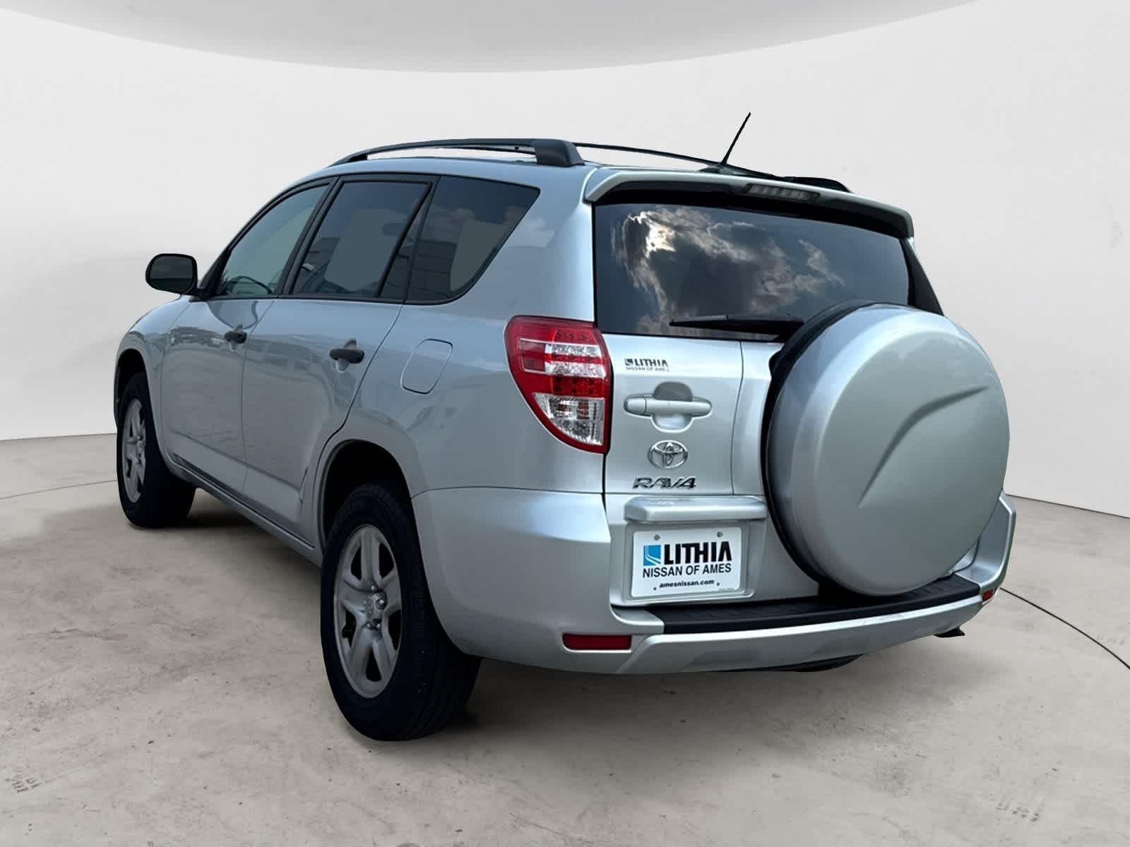 Thumbnail: 2012 Toyota RAV4 - 4
