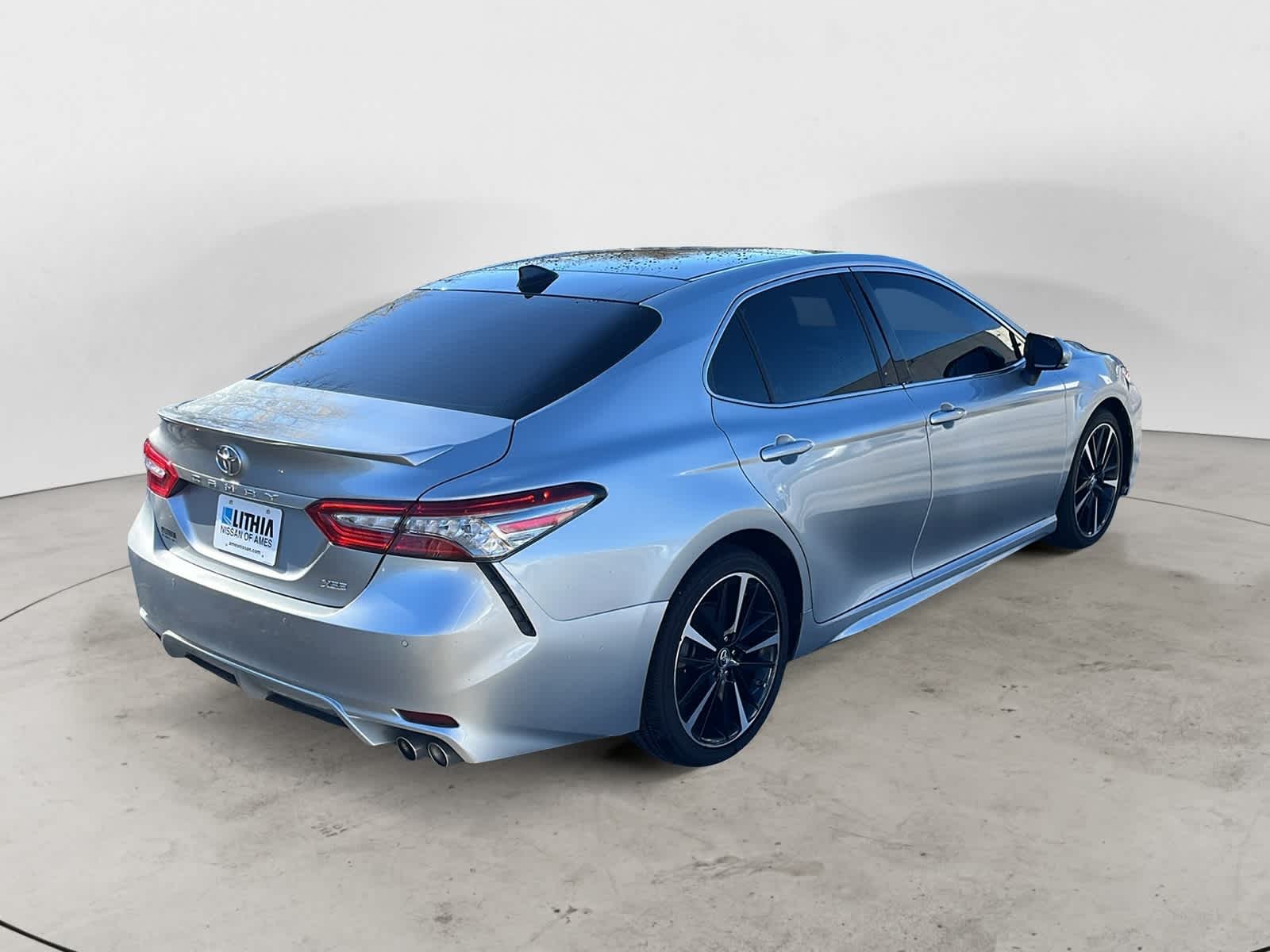 Thumbnail: 2019 Toyota Camry - 3