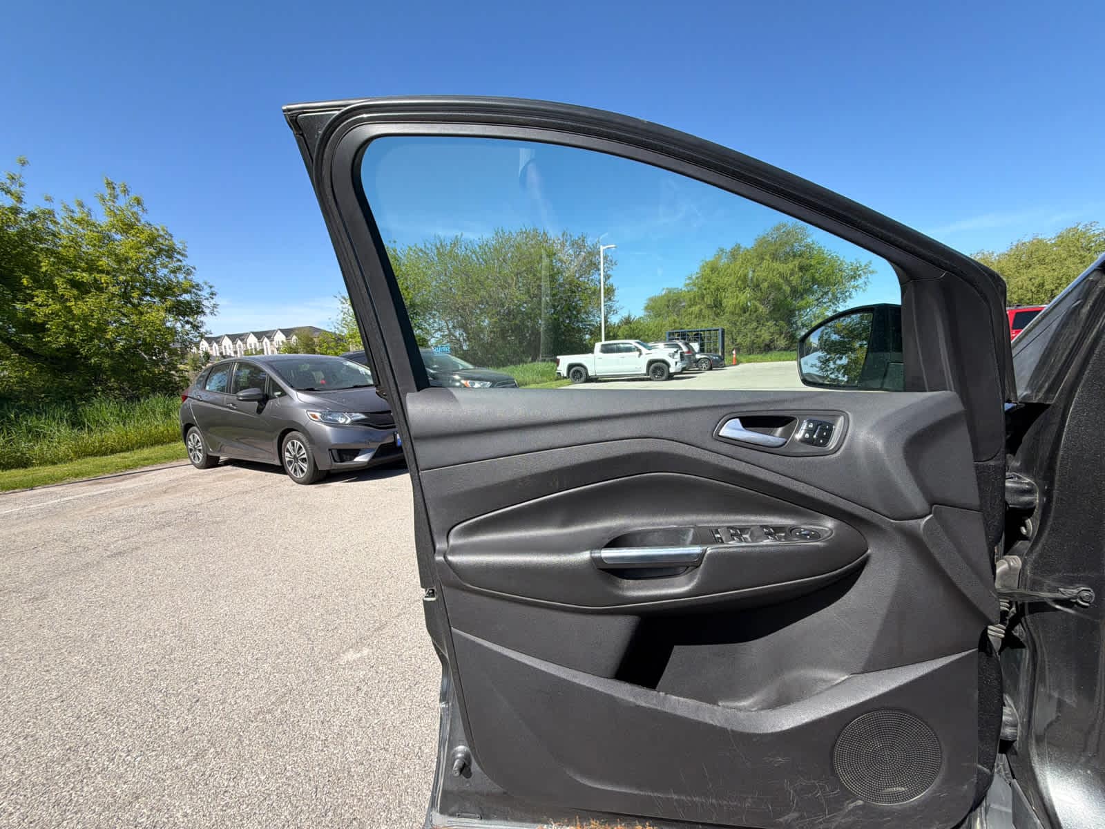 Thumbnail: 2016 Ford Escape - 14