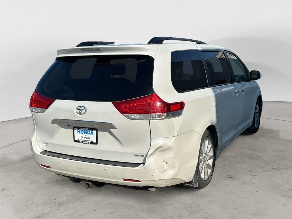 Used 2013 Toyota Sienna Ltd Van