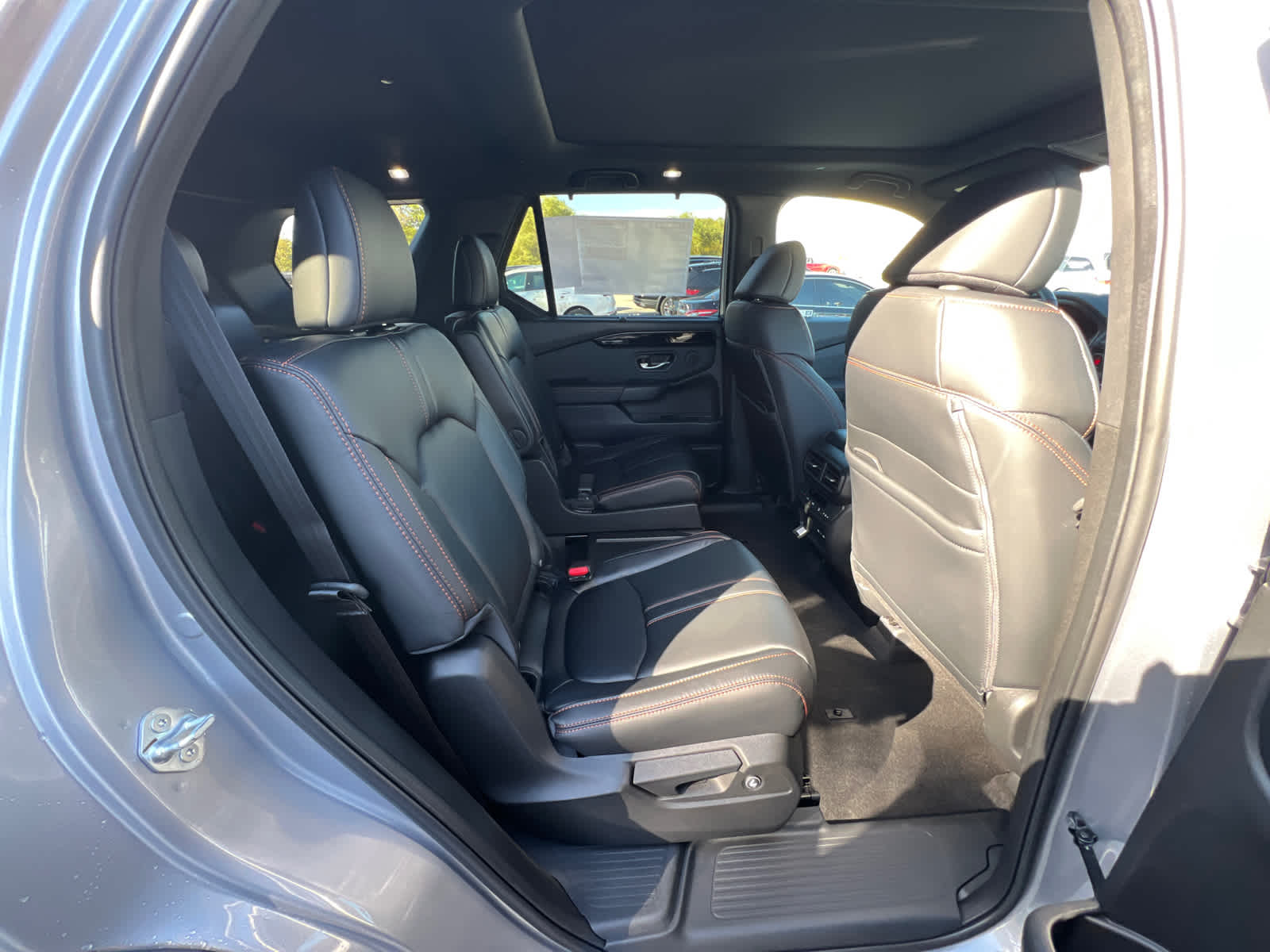 Thumbnail: 2025 Honda Pilot - 10