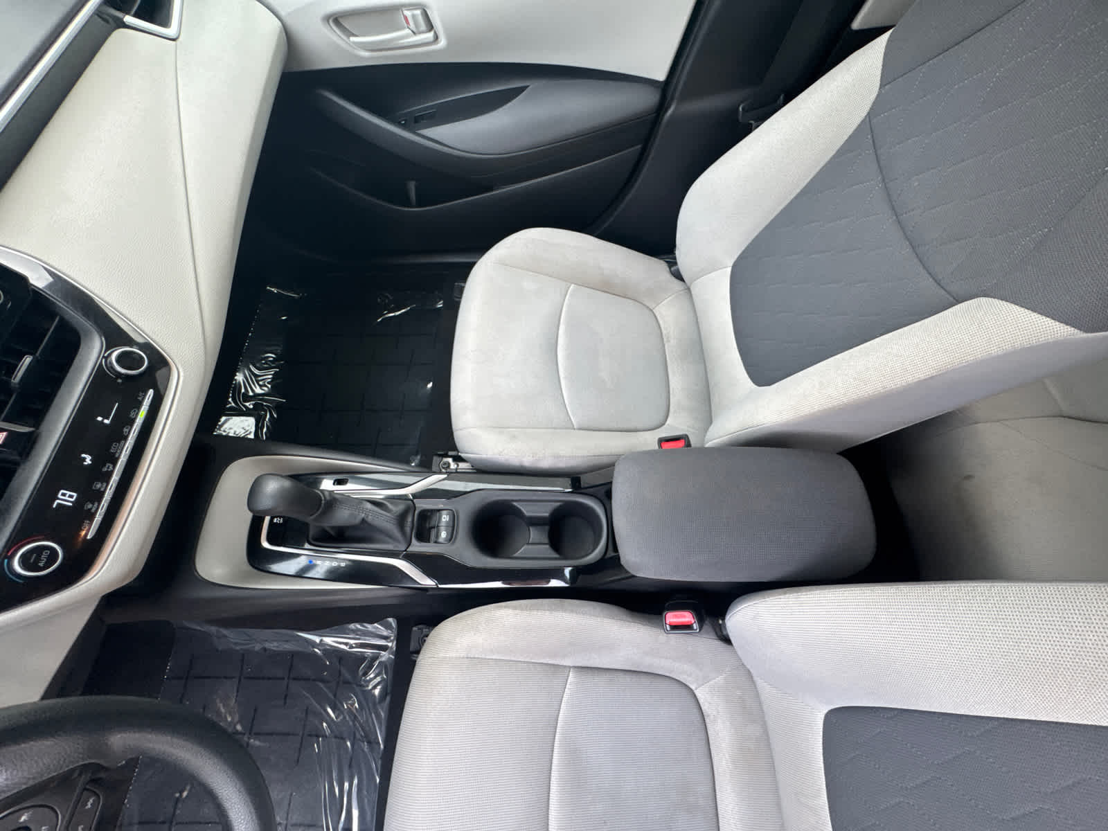 Thumbnail: 2022 Toyota Corolla - 22