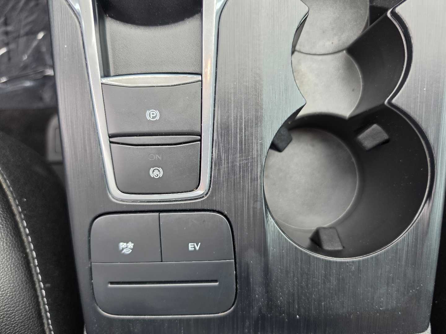2022 Ford Escape SEL - Photo 18