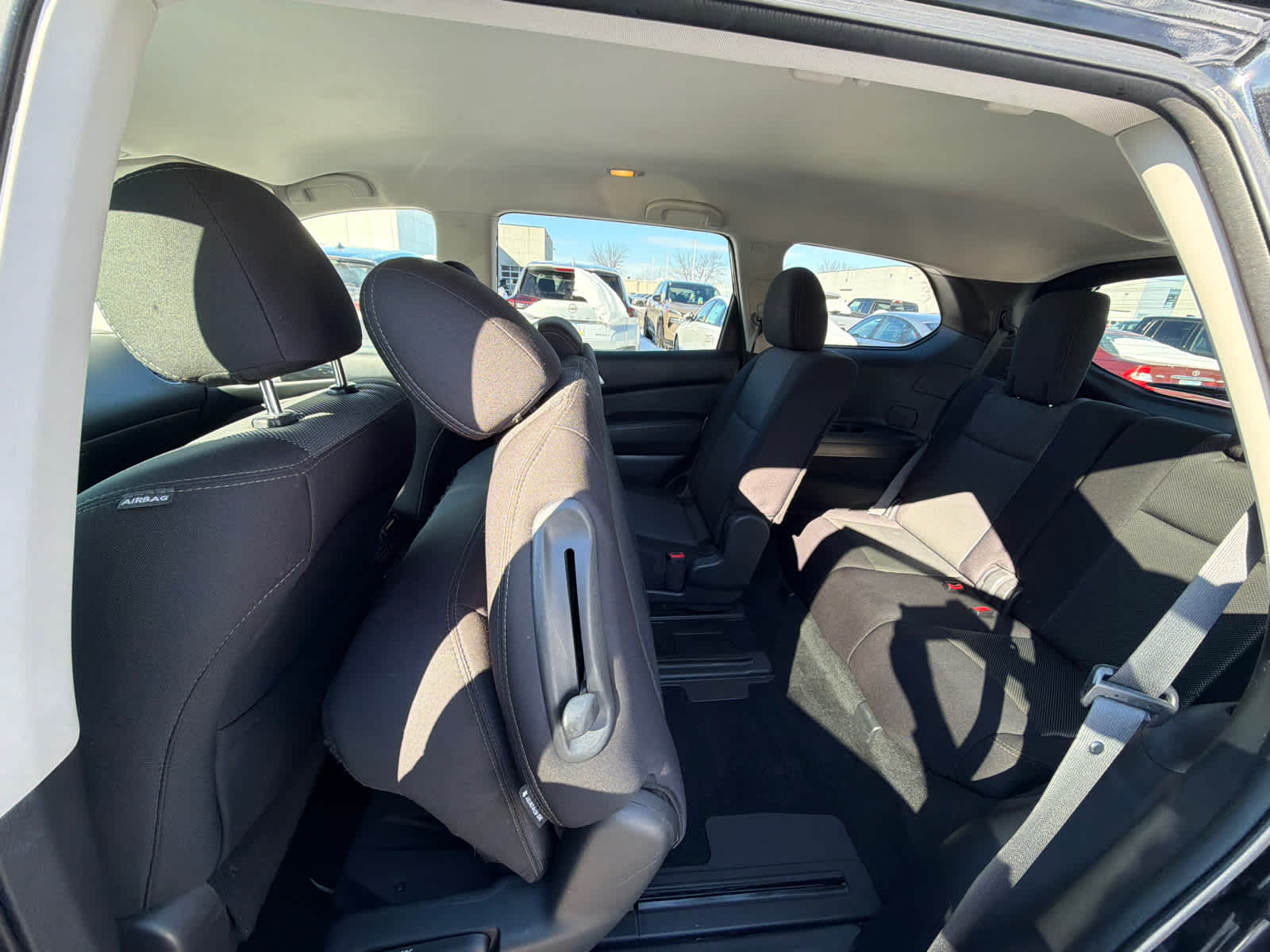 Thumbnail: 2020 Nissan Pathfinder - 17