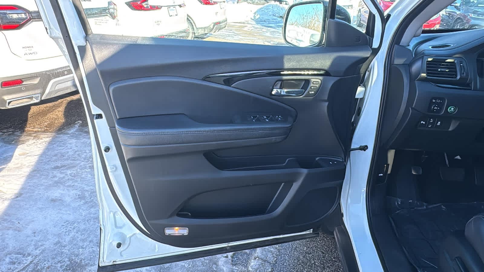 Thumbnail: 2022 Honda Pilot - 17