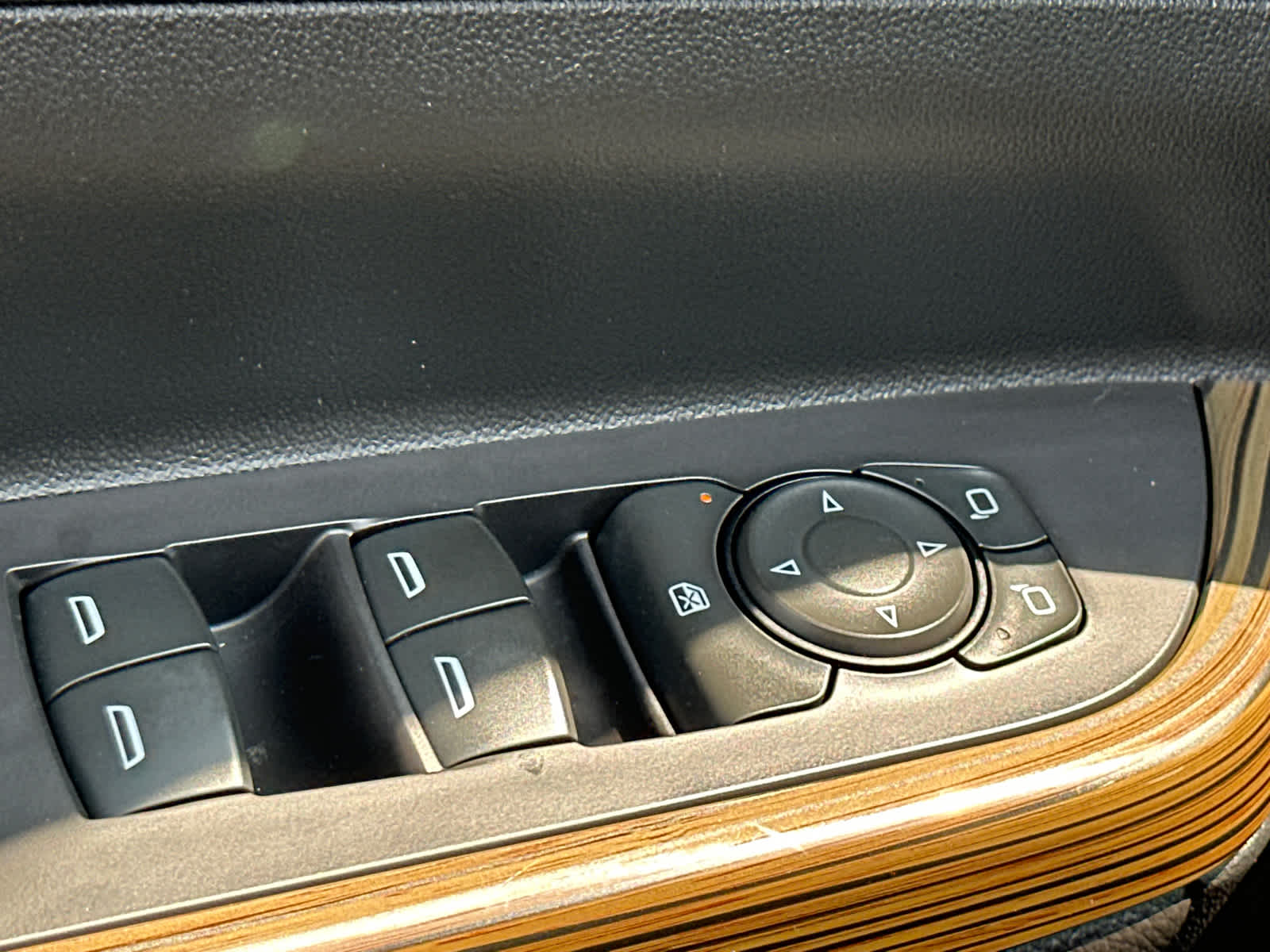 2018 GMC Acadia SLE 18