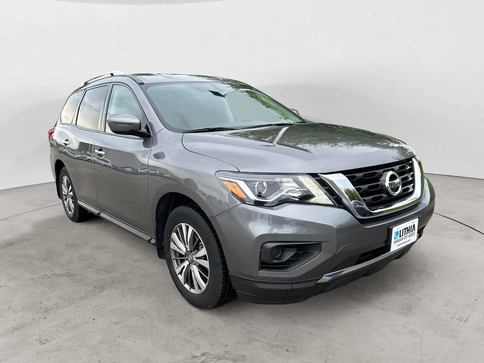 Thumbnail: 2018 Nissan Pathfinder - 4