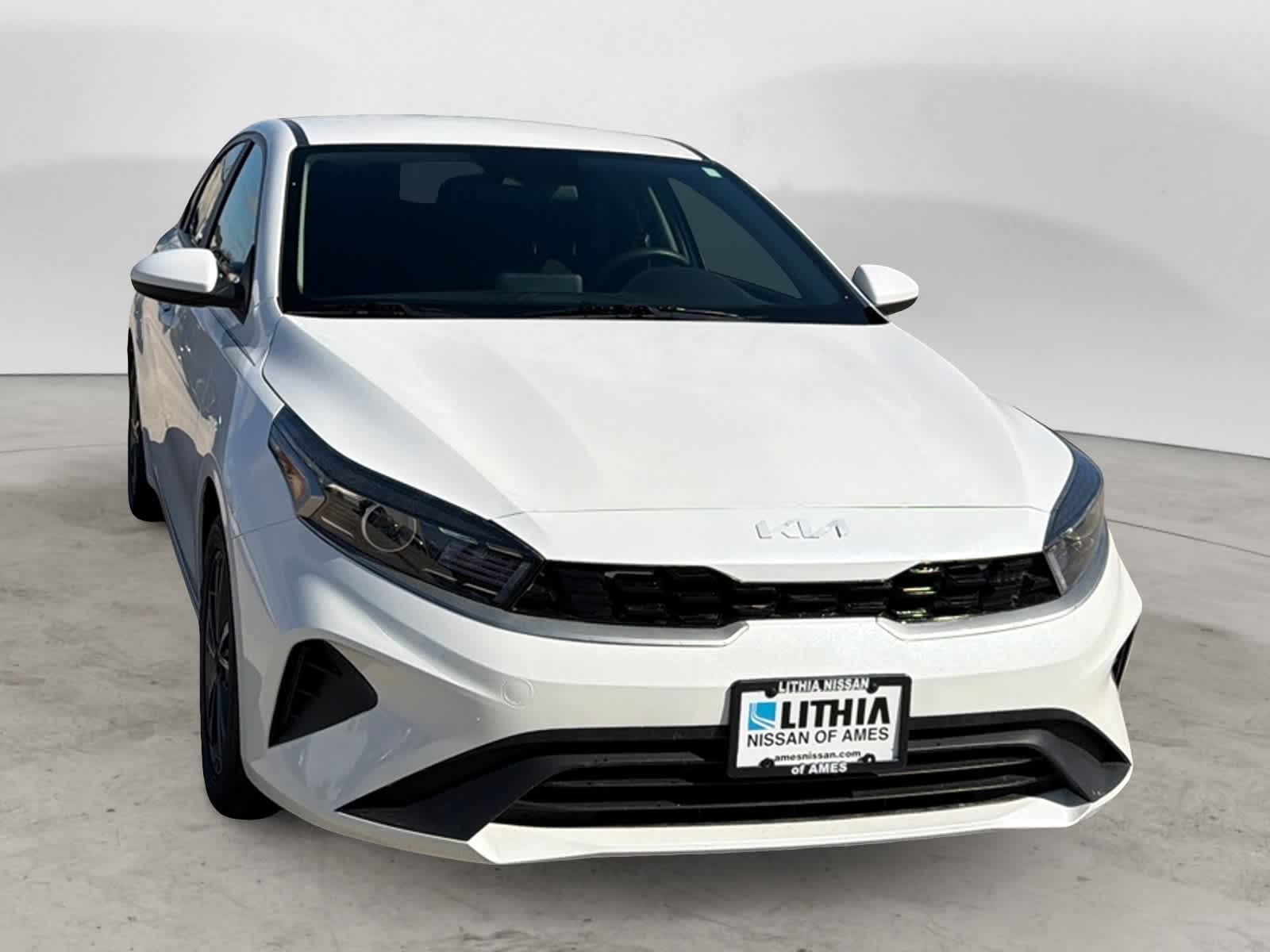 Thumbnail: 2022 Kia Forte - 6