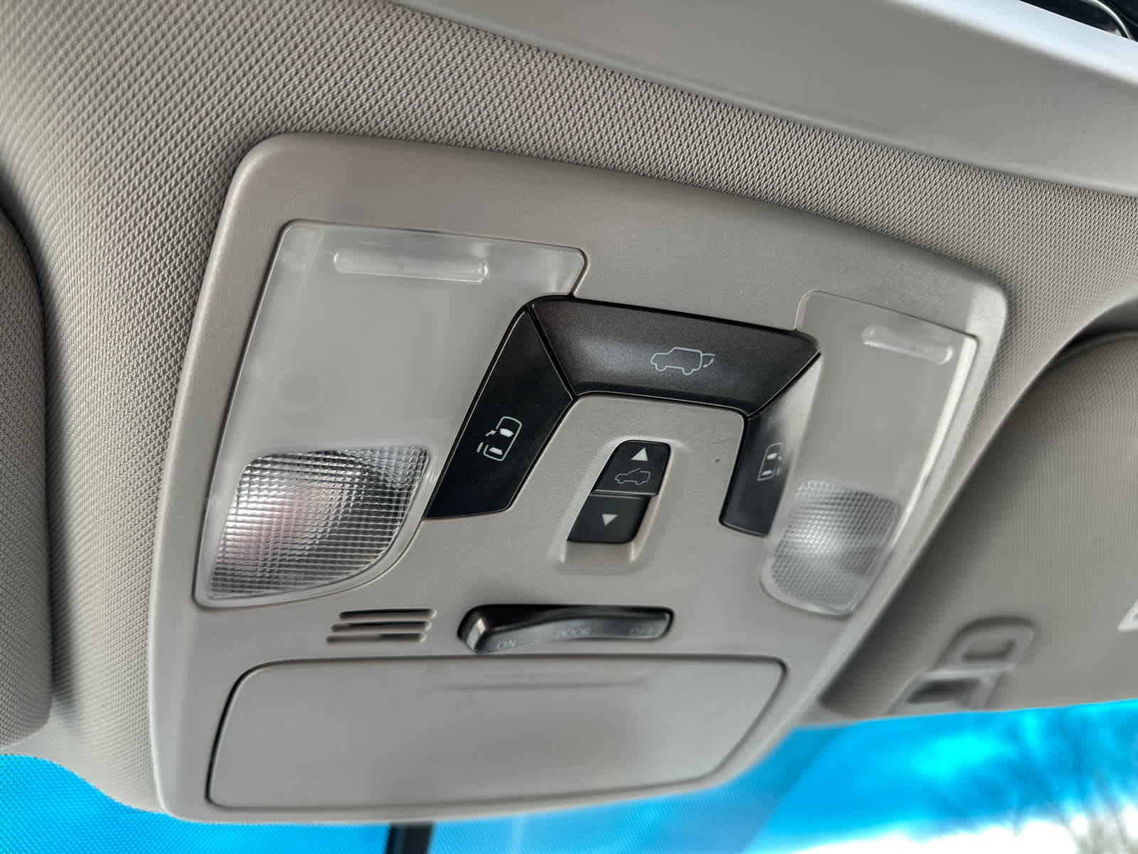 2015 Toyota Sienna XLE 20