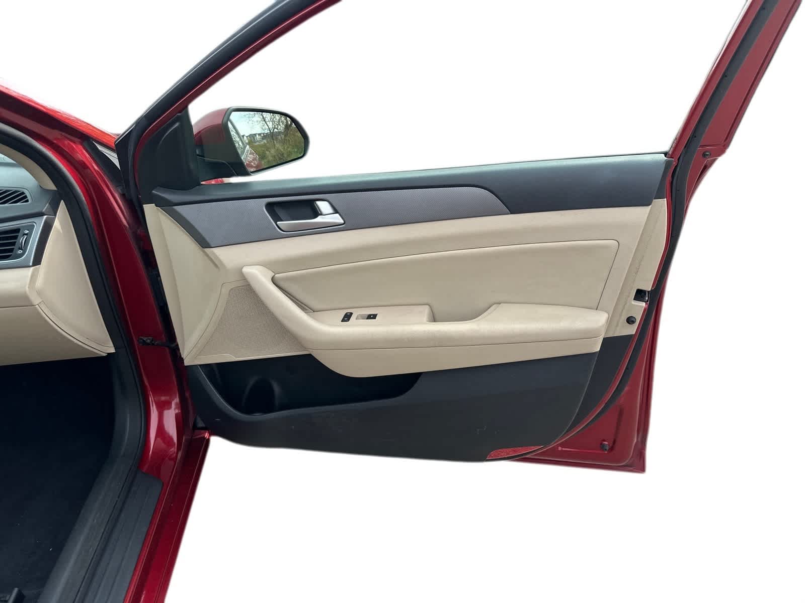 Thumbnail: 2015 Hyundai Sonata - 6