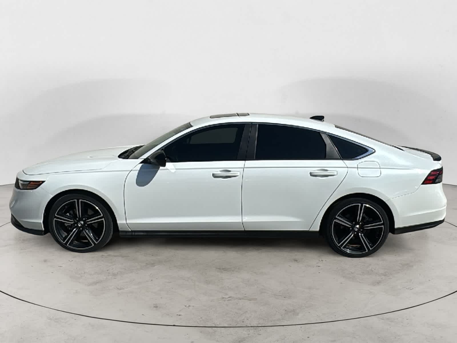 2023 Honda Accord Sport photo 2