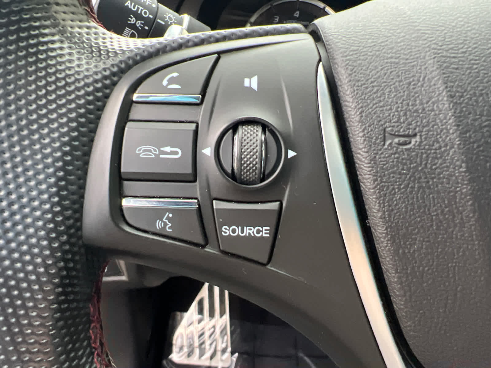 Thumbnail: 2020 Acura MDX - 21