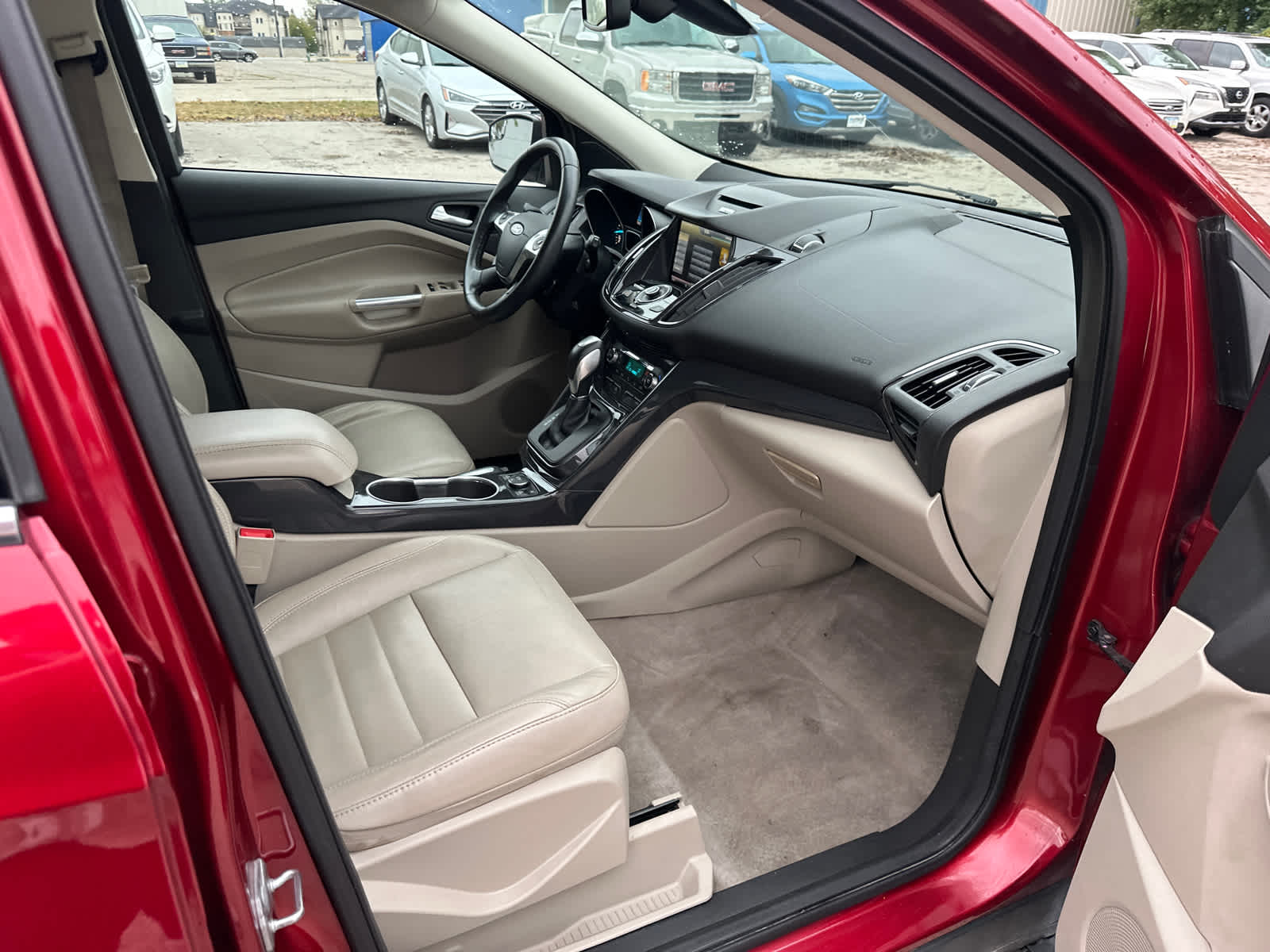 Thumbnail: 2014 Ford Escape - 6