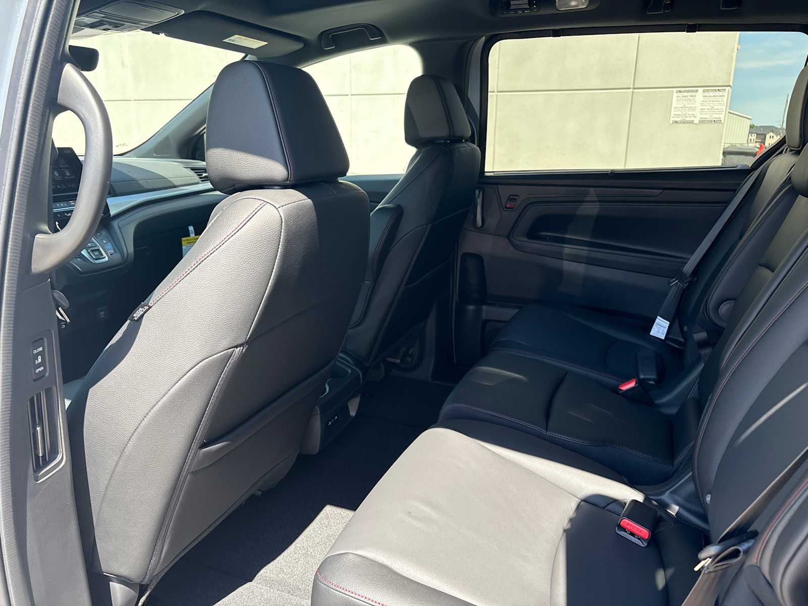 Thumbnail: 2026 Honda Odyssey - 17