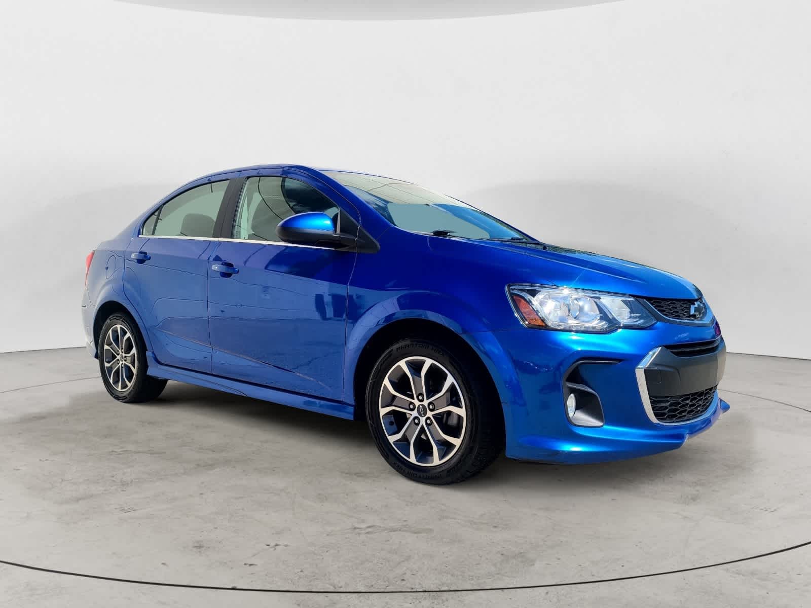 Thumbnail: 2018 Chevrolet Sonic - 3