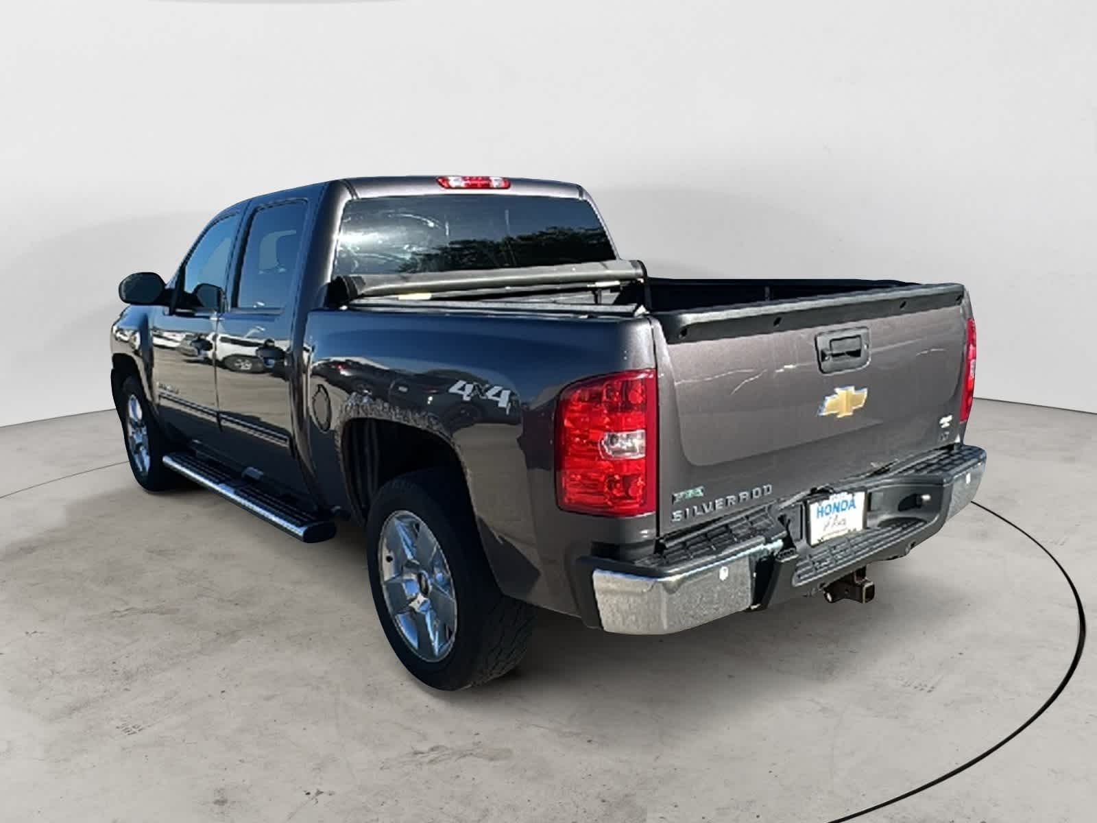 Thumbnail: 2011 Chevrolet Silverado 1500 - 3