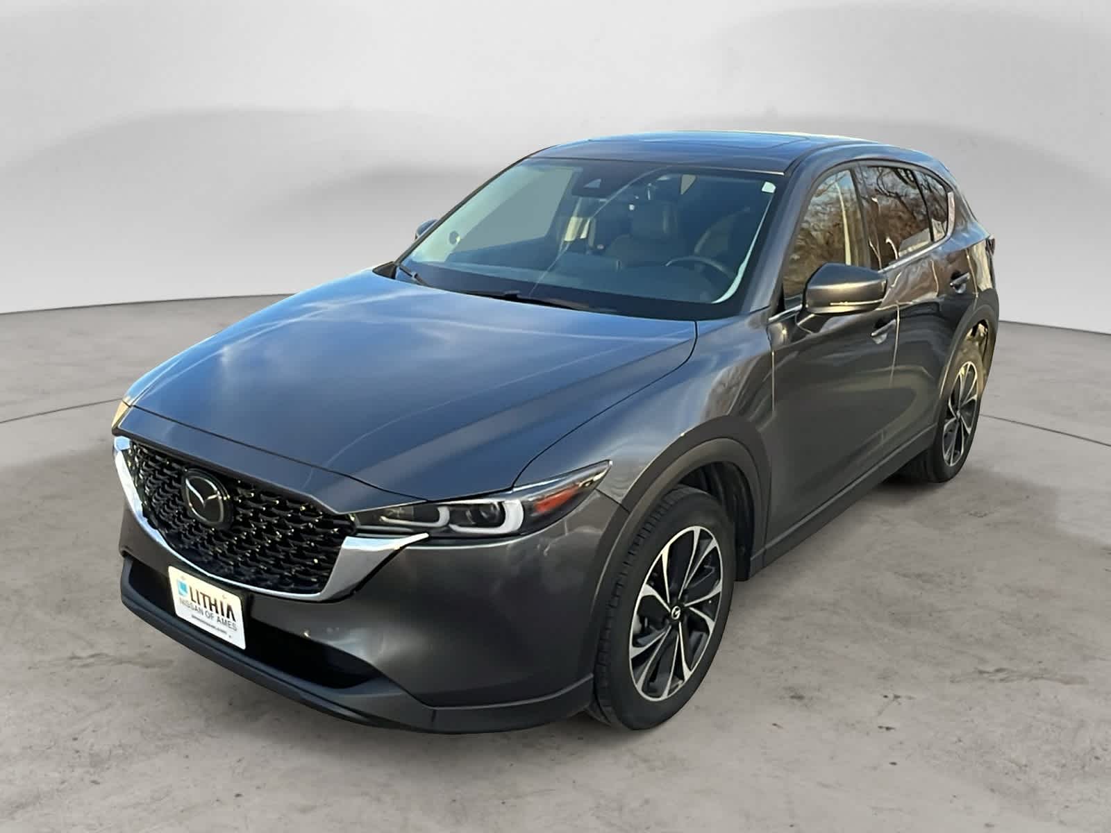 2023 Mazda CX-5 S Premium package's photo