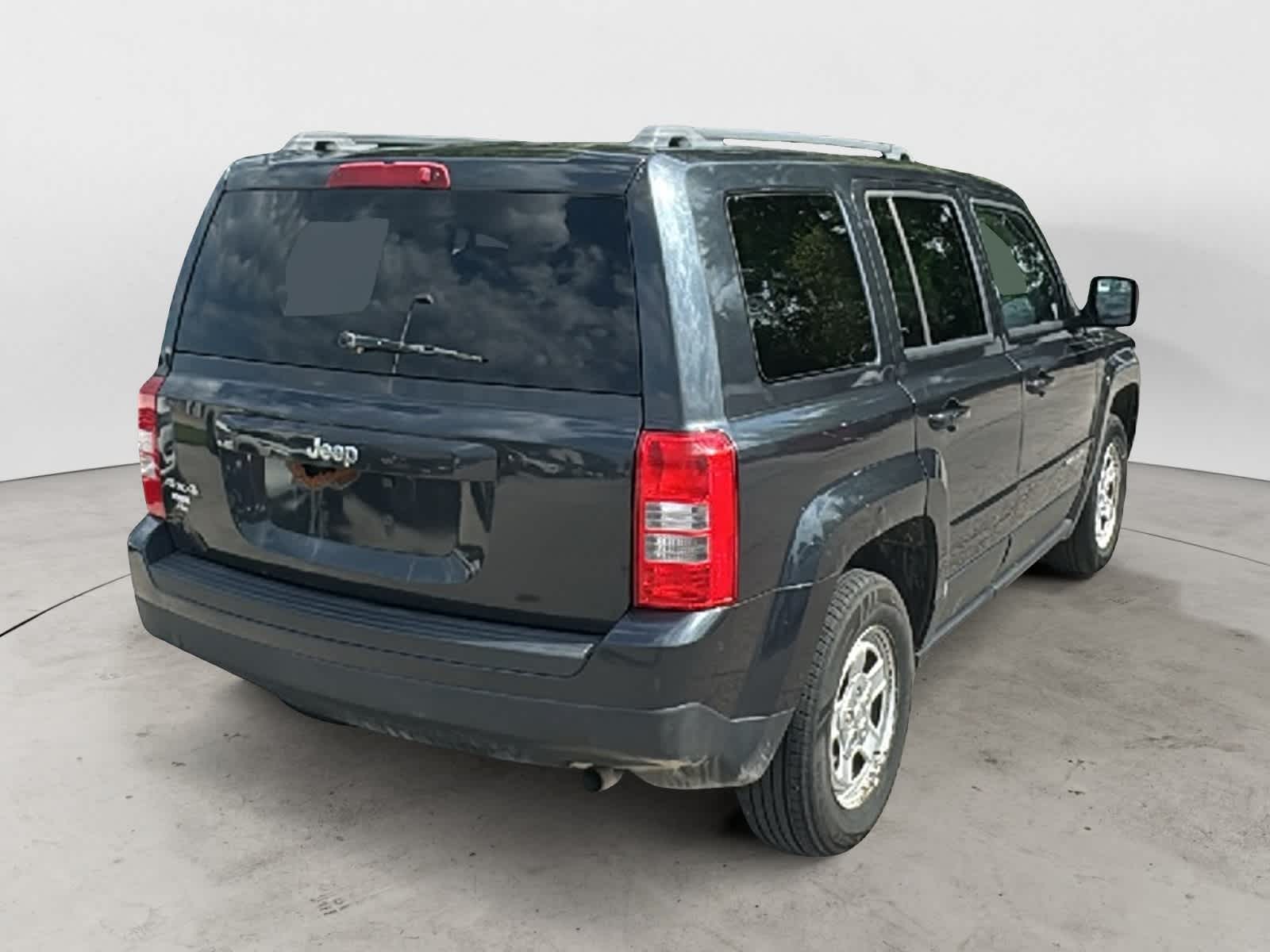 Thumbnail: 2014 Jeep Patriot - 4