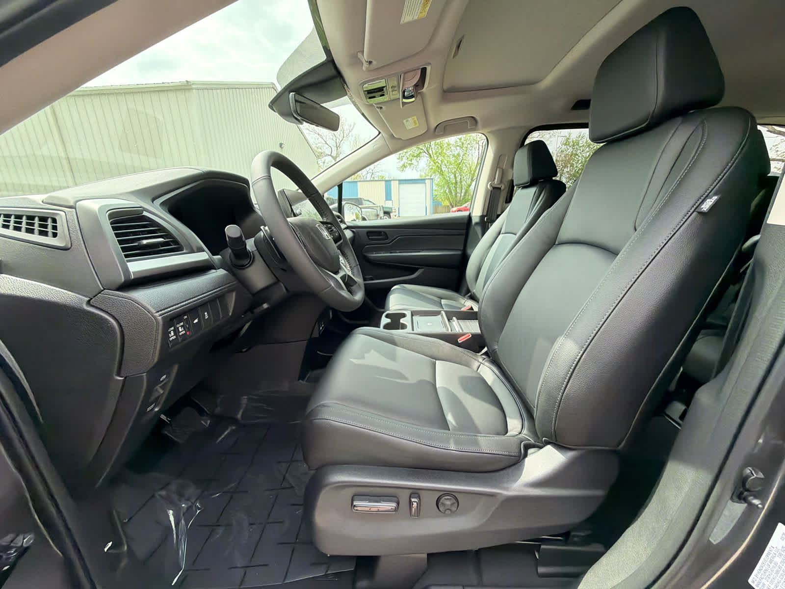 Thumbnail: 2026 Honda Odyssey - 18