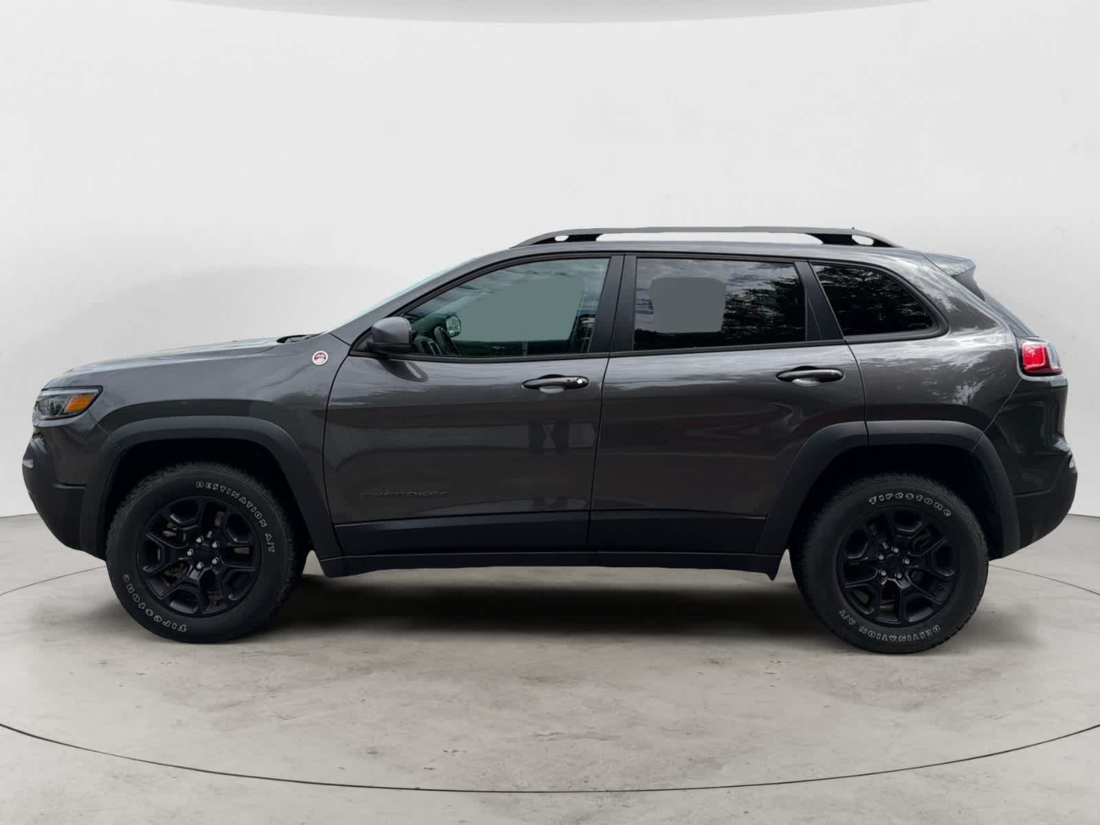 Thumbnail: 2021 Jeep Cherokee - 2