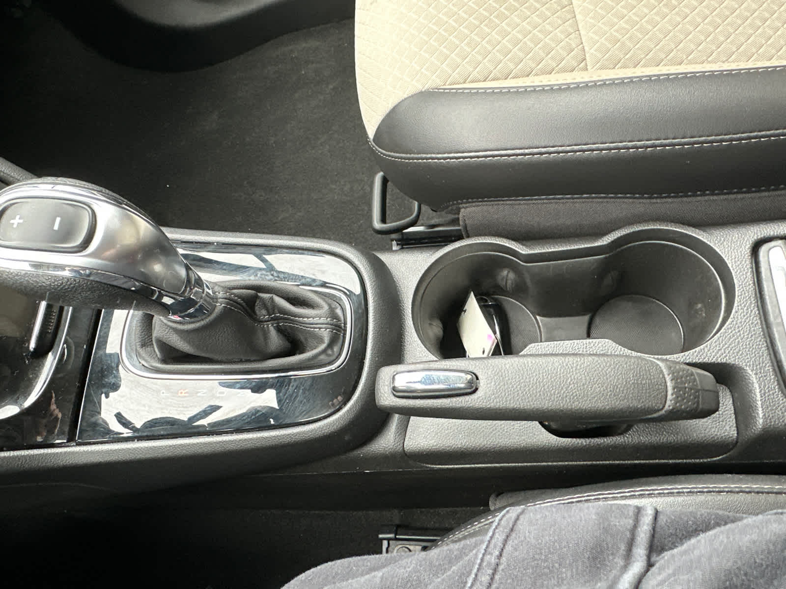 Thumbnail: 2017 Buick Encore - 26