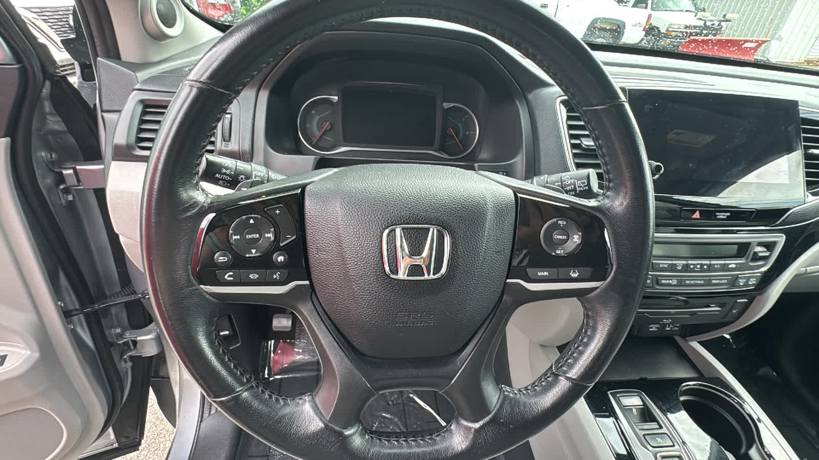 Thumbnail: 2019 Honda Pilot - 19
