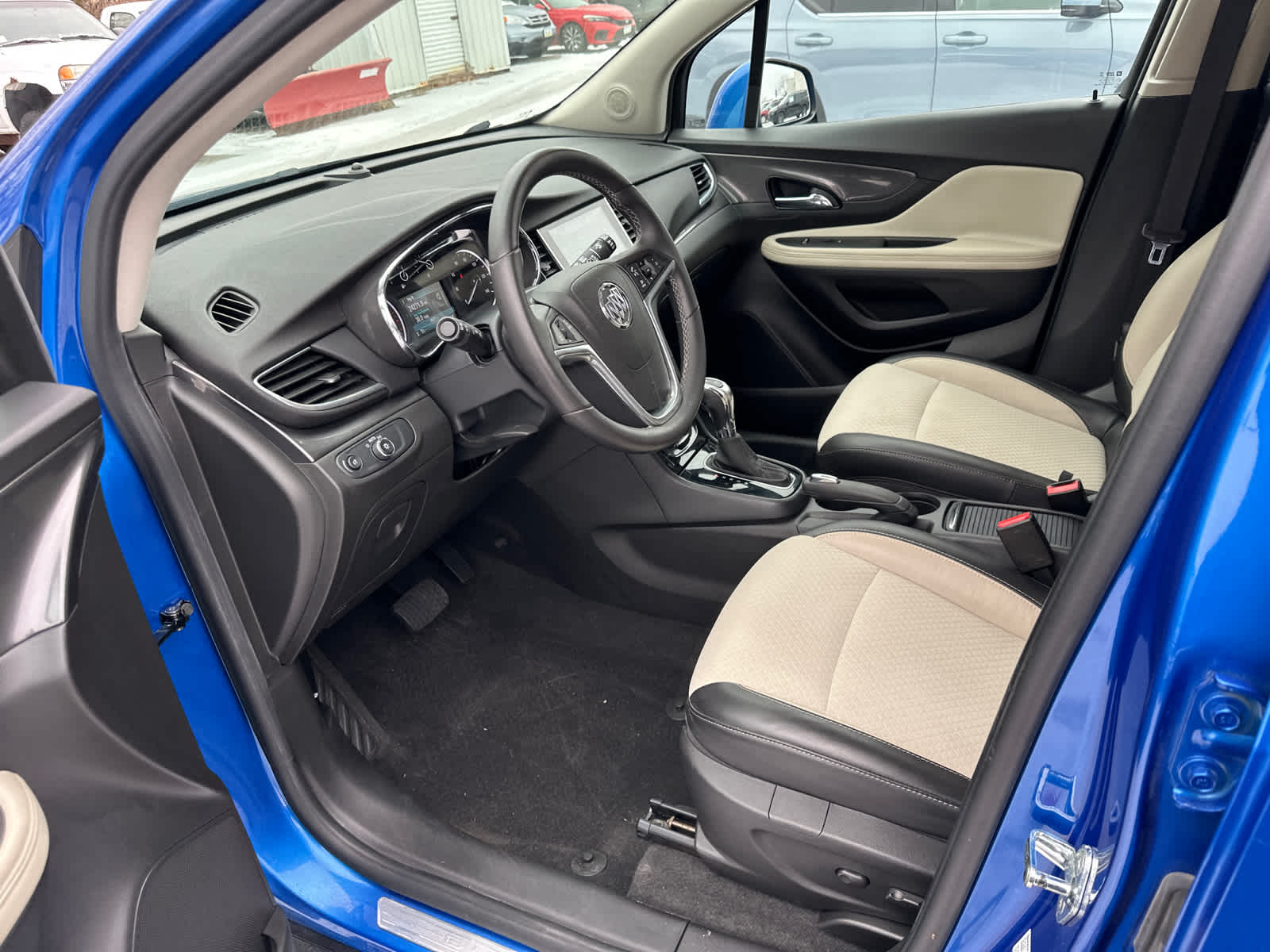 Thumbnail: 2017 Buick Encore - 15