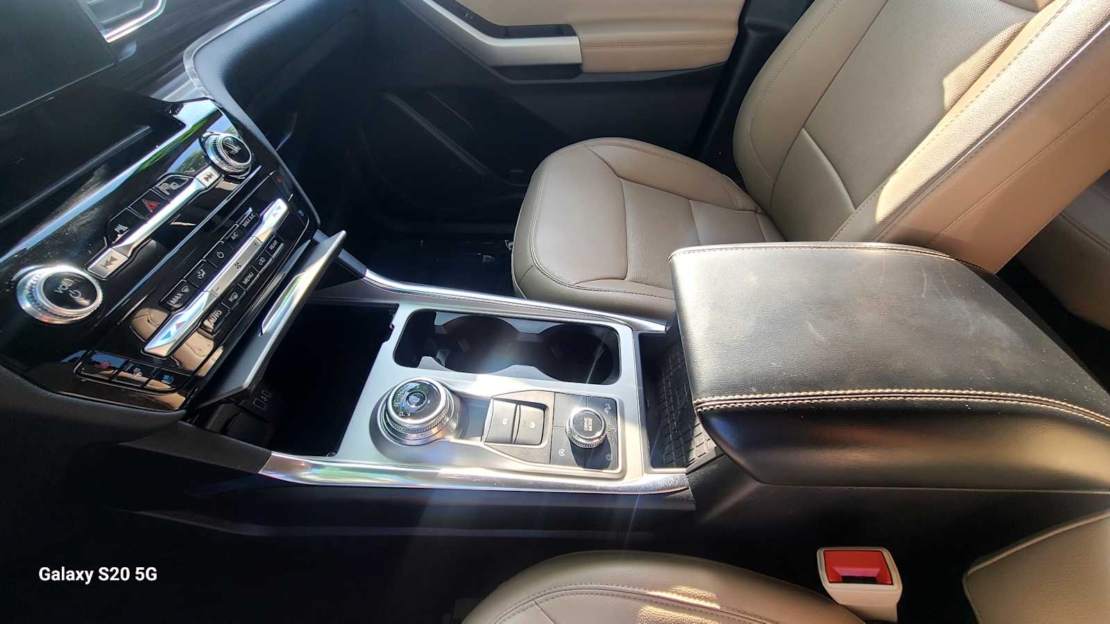 2022 Ford Explorer Limited - Photo 24