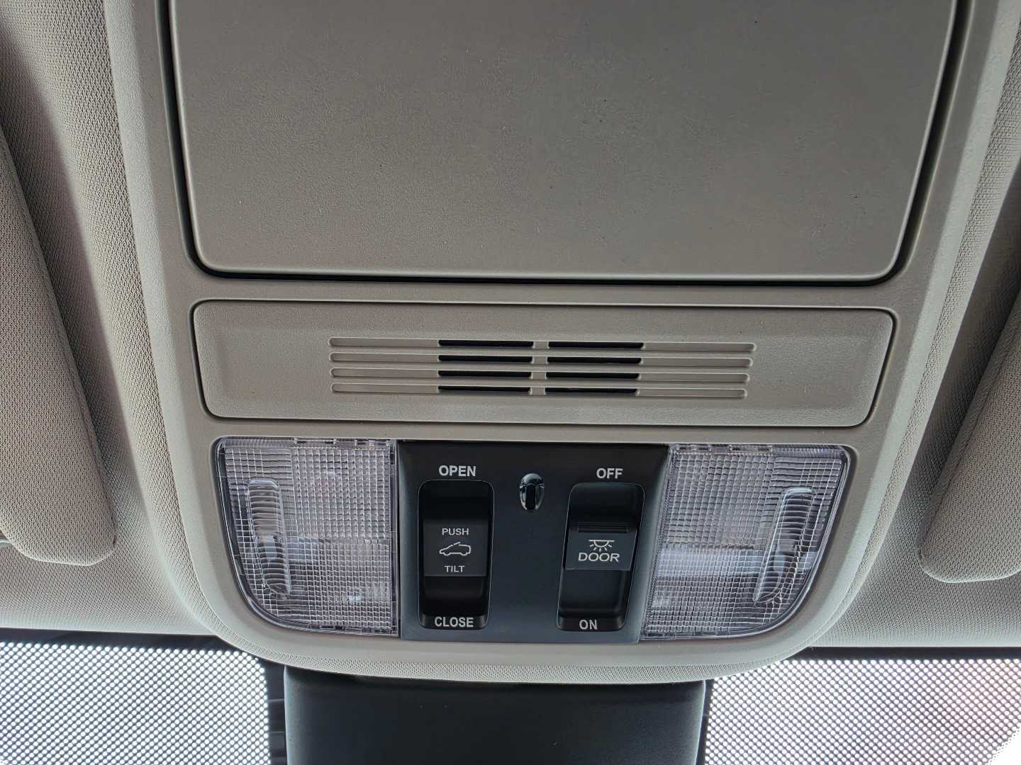 Thumbnail: 2026 Honda Odyssey - 22