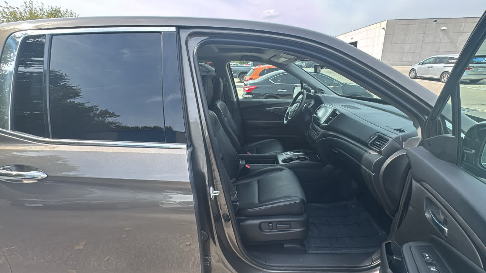 Thumbnail: 2022 Honda Ridgeline - 8