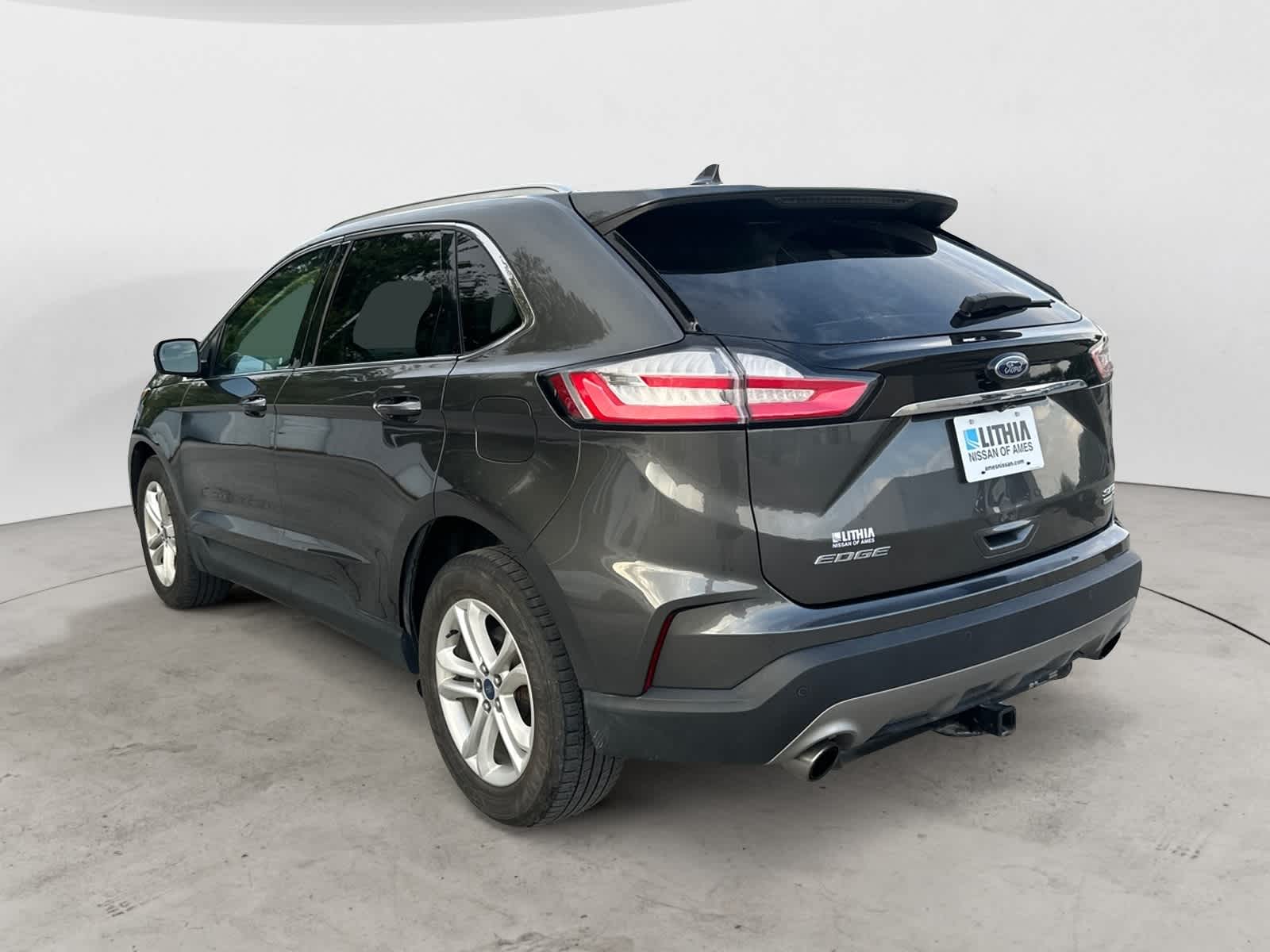 Thumbnail: 2019 Ford Edge - 2