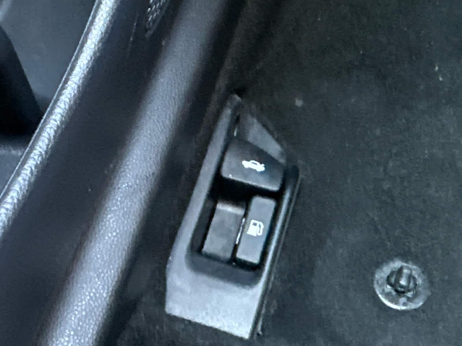 Thumbnail: 2022 Toyota Corolla - 16