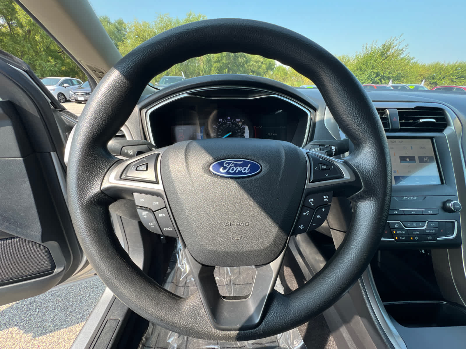 Thumbnail: 2020 Ford Fusion - 18