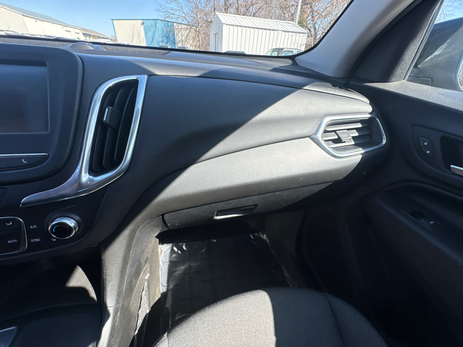 Thumbnail: 2018 Chevrolet Equinox - 20