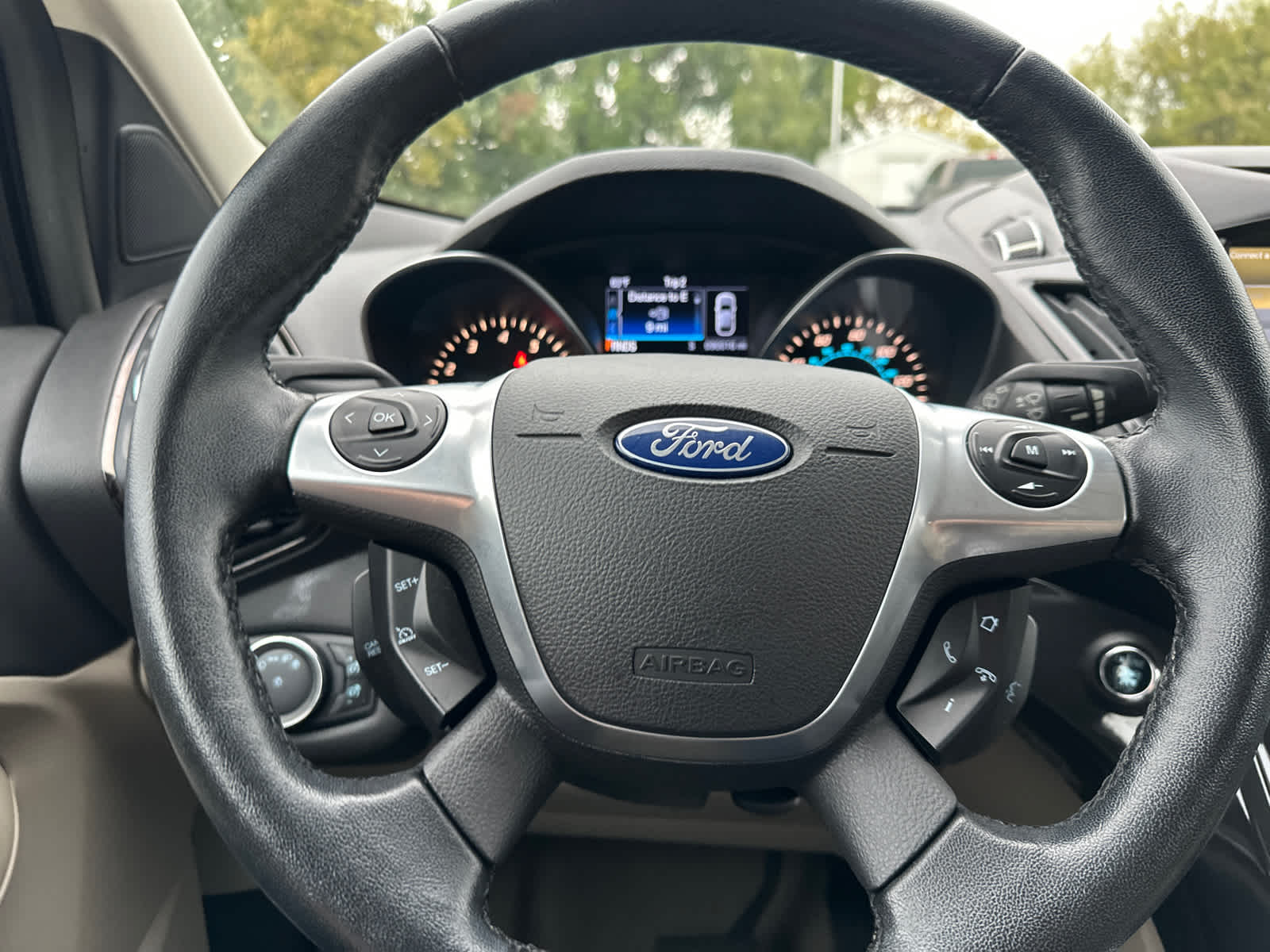 Thumbnail: 2014 Ford Escape - 18