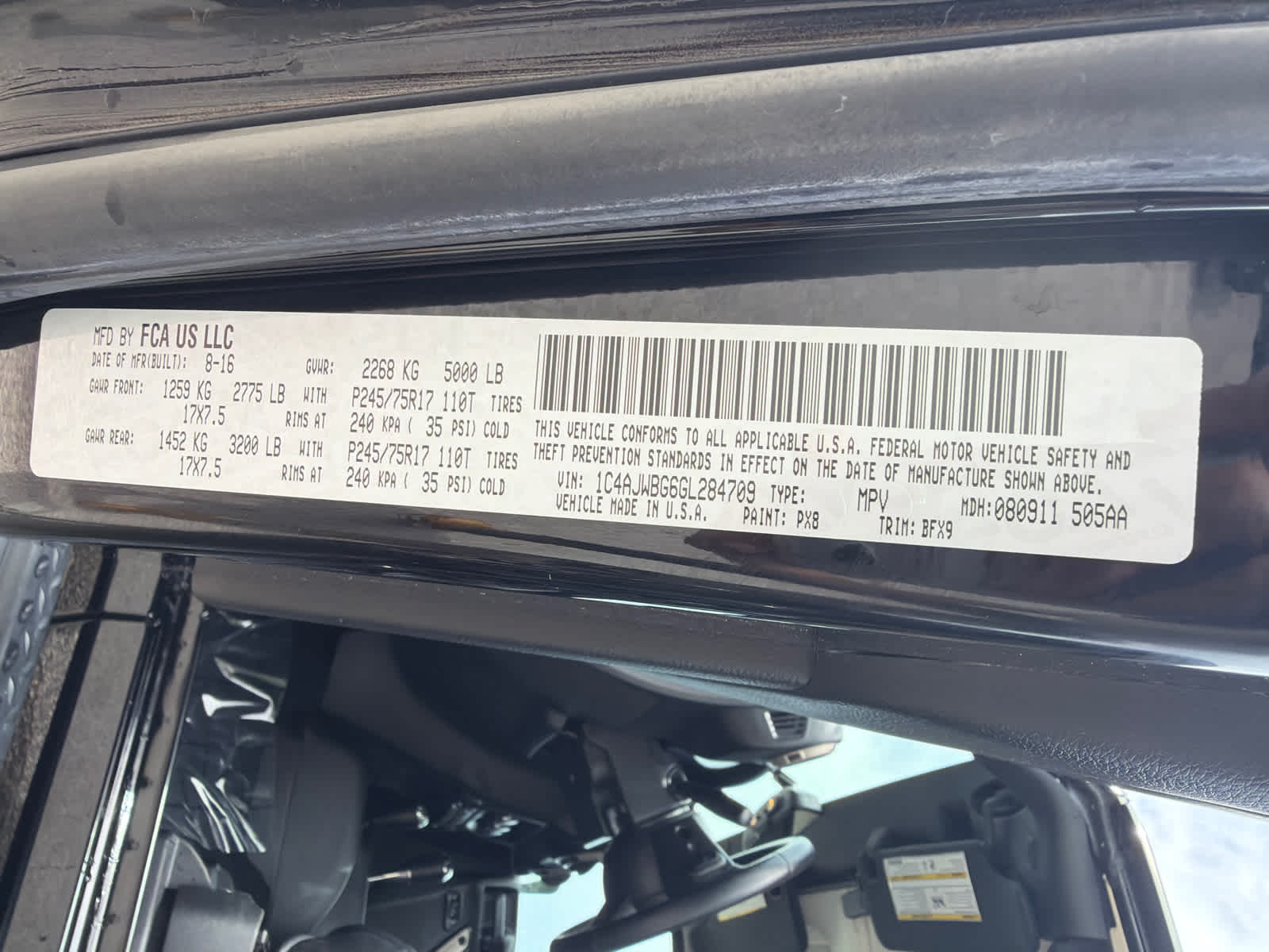 Thumbnail: 2016 Jeep Wrangler - 15