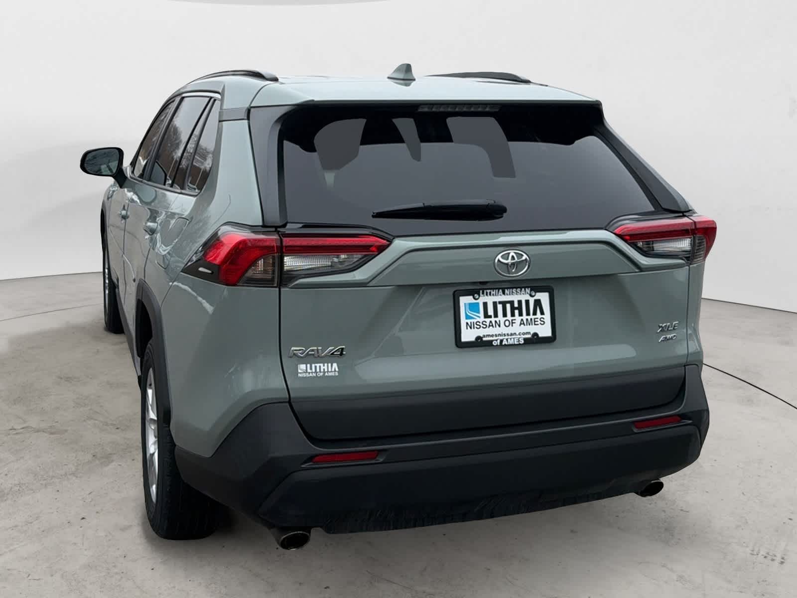 Thumbnail: 2021 Toyota RAV4 - 3